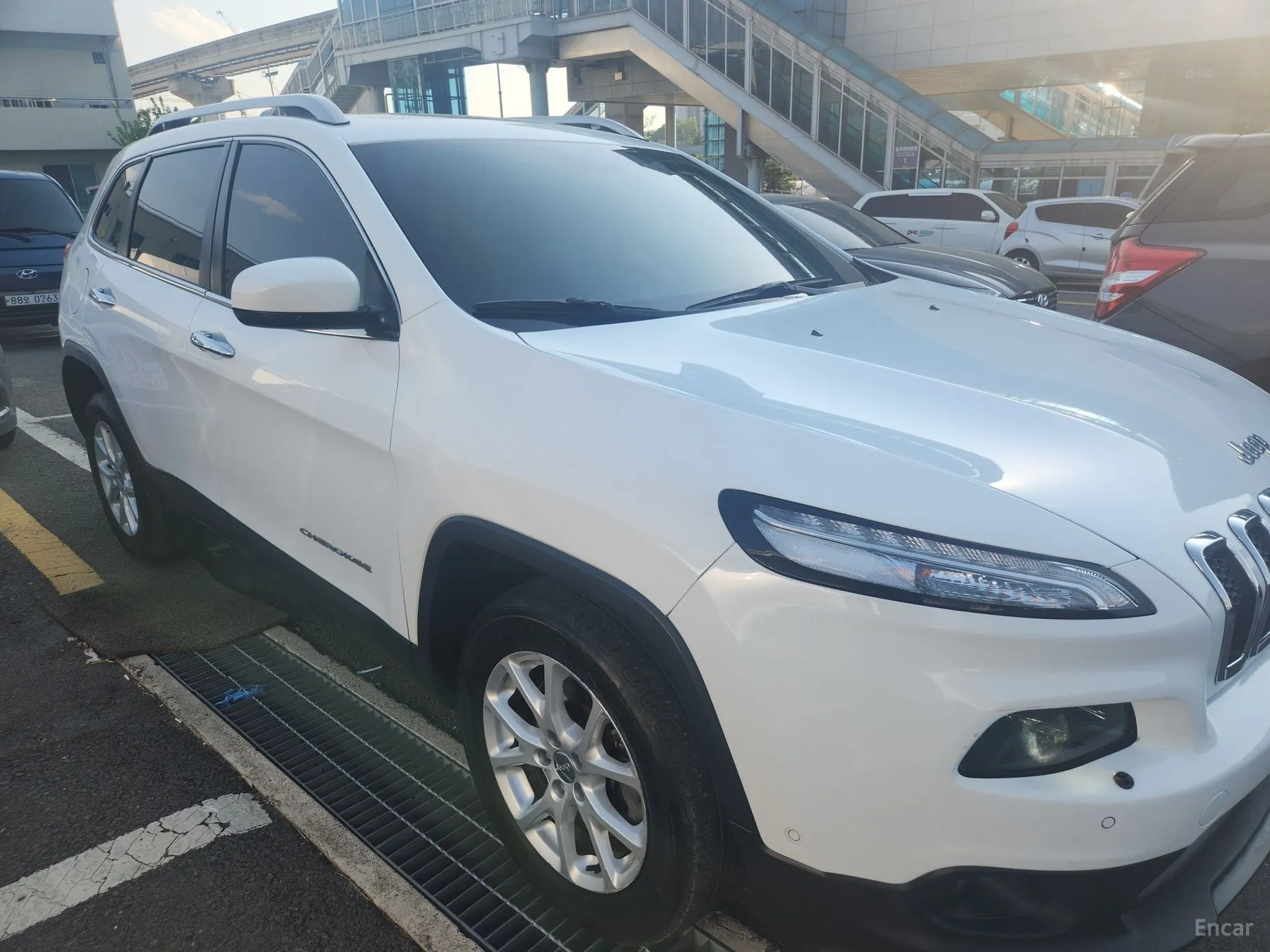 Jeep Cherokee (KL) превью 3
