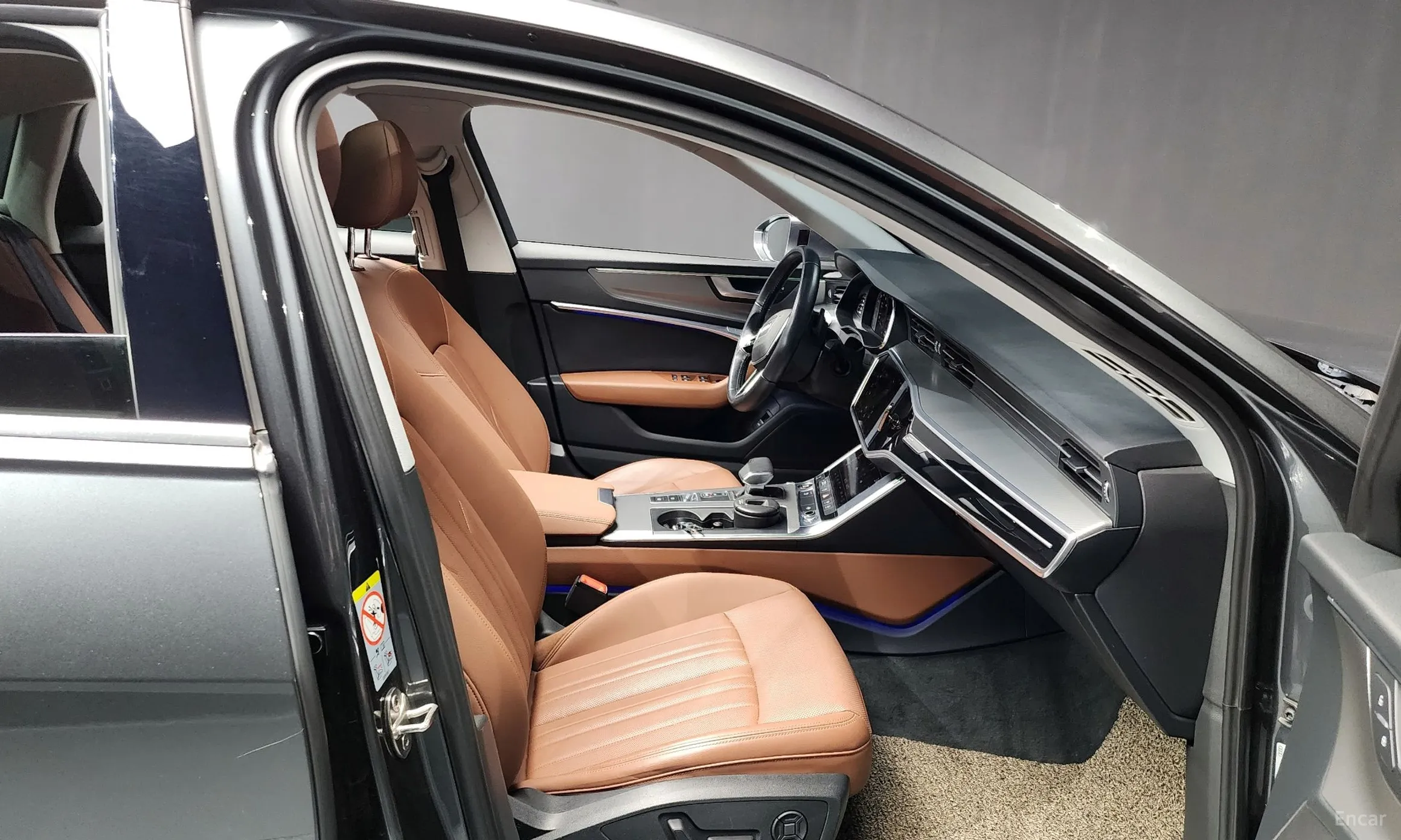 Audi A6 (C8) превью 11