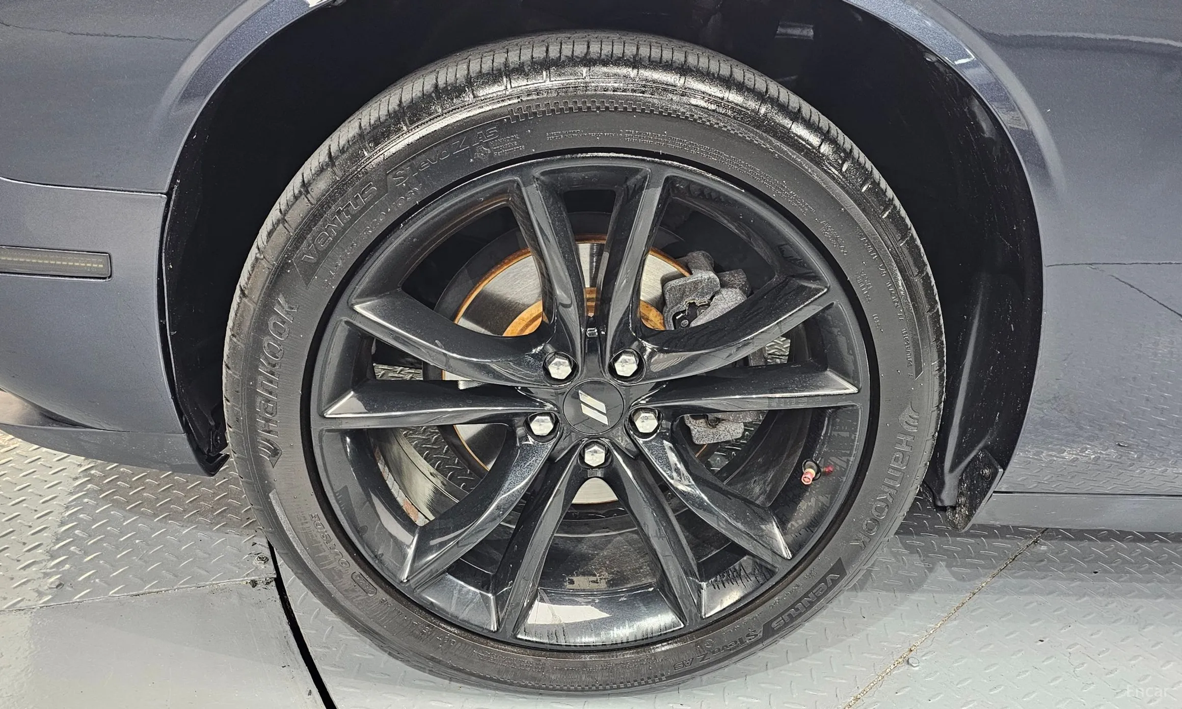 Dodge Challenger превью 5