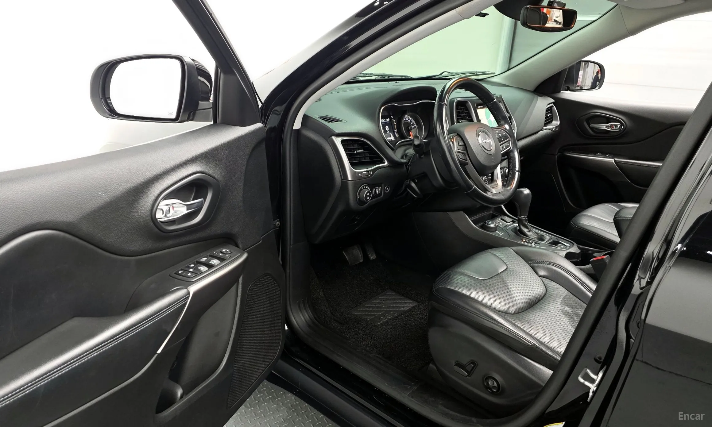 Jeep Cherokee (KL) превью 10