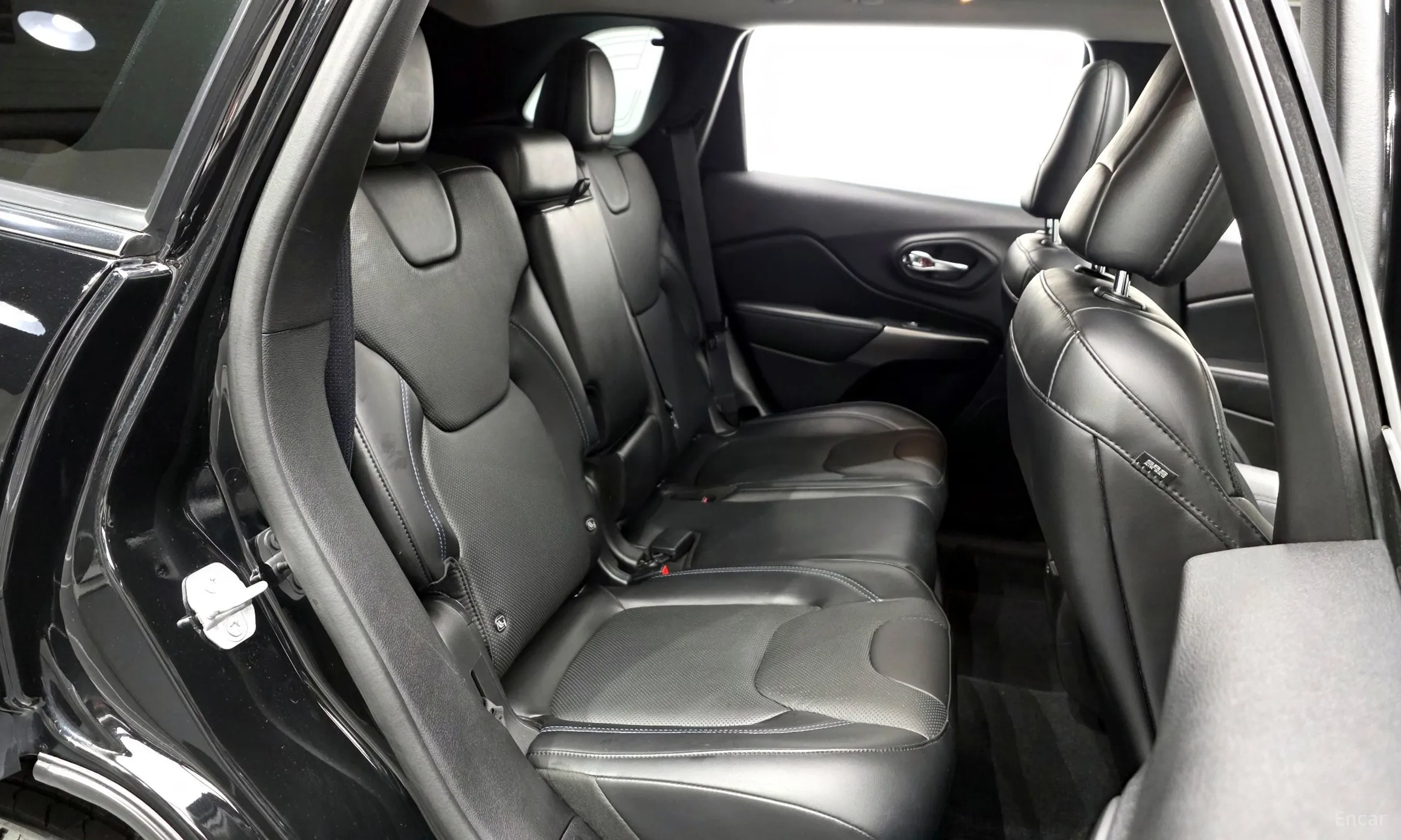Jeep Cherokee (KL) превью 12