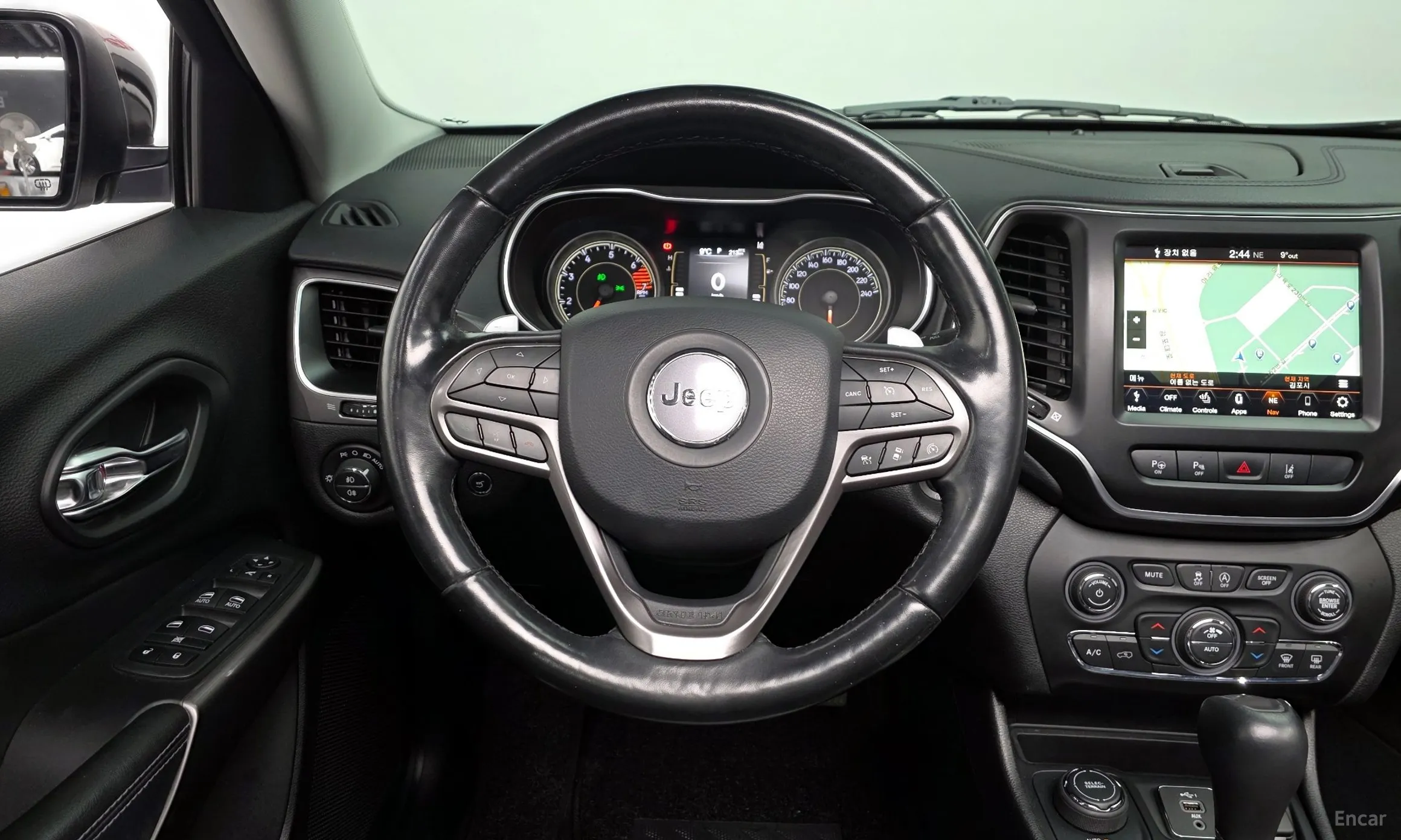 Jeep Cherokee (KL) превью 13