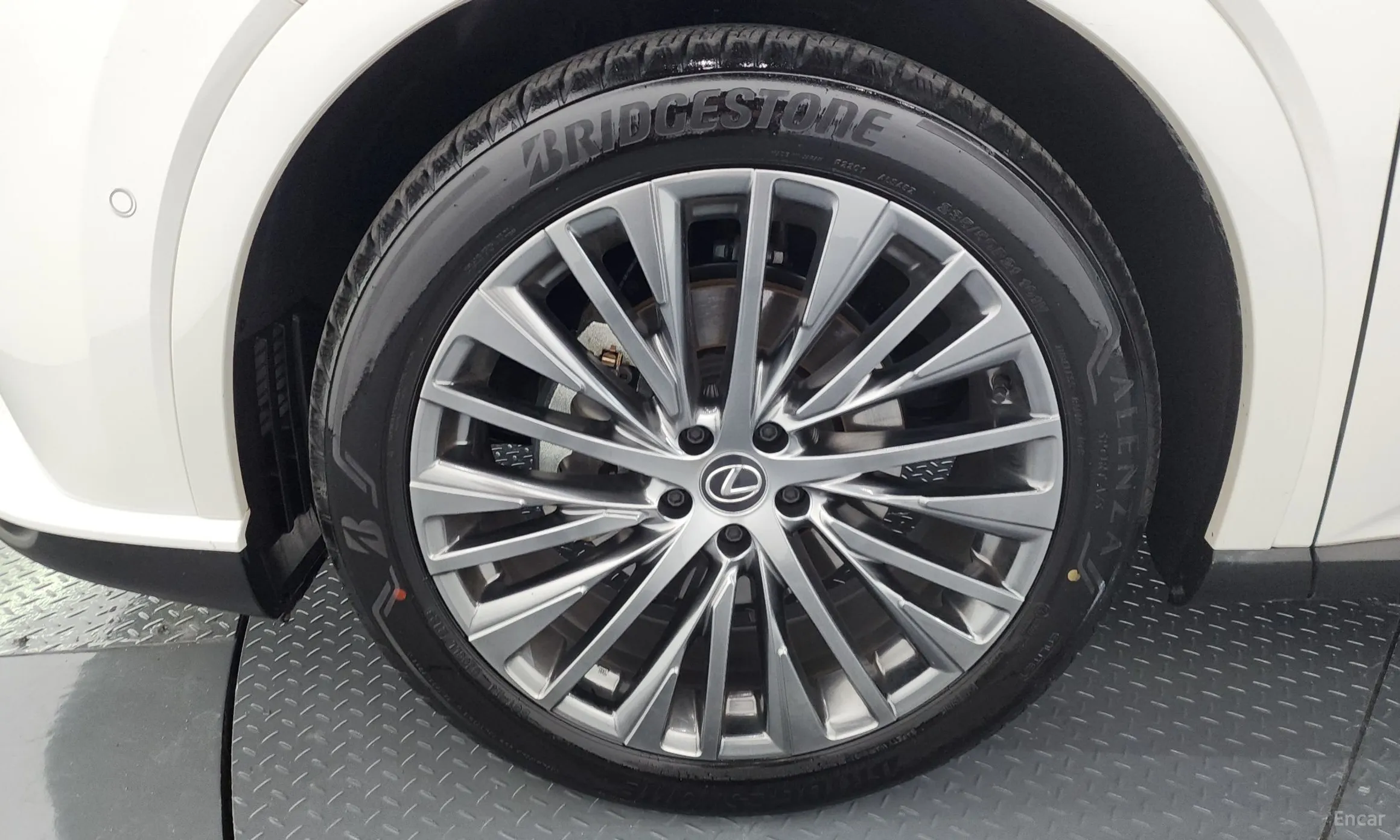 Lexus RX350h 5th Generation превью 5