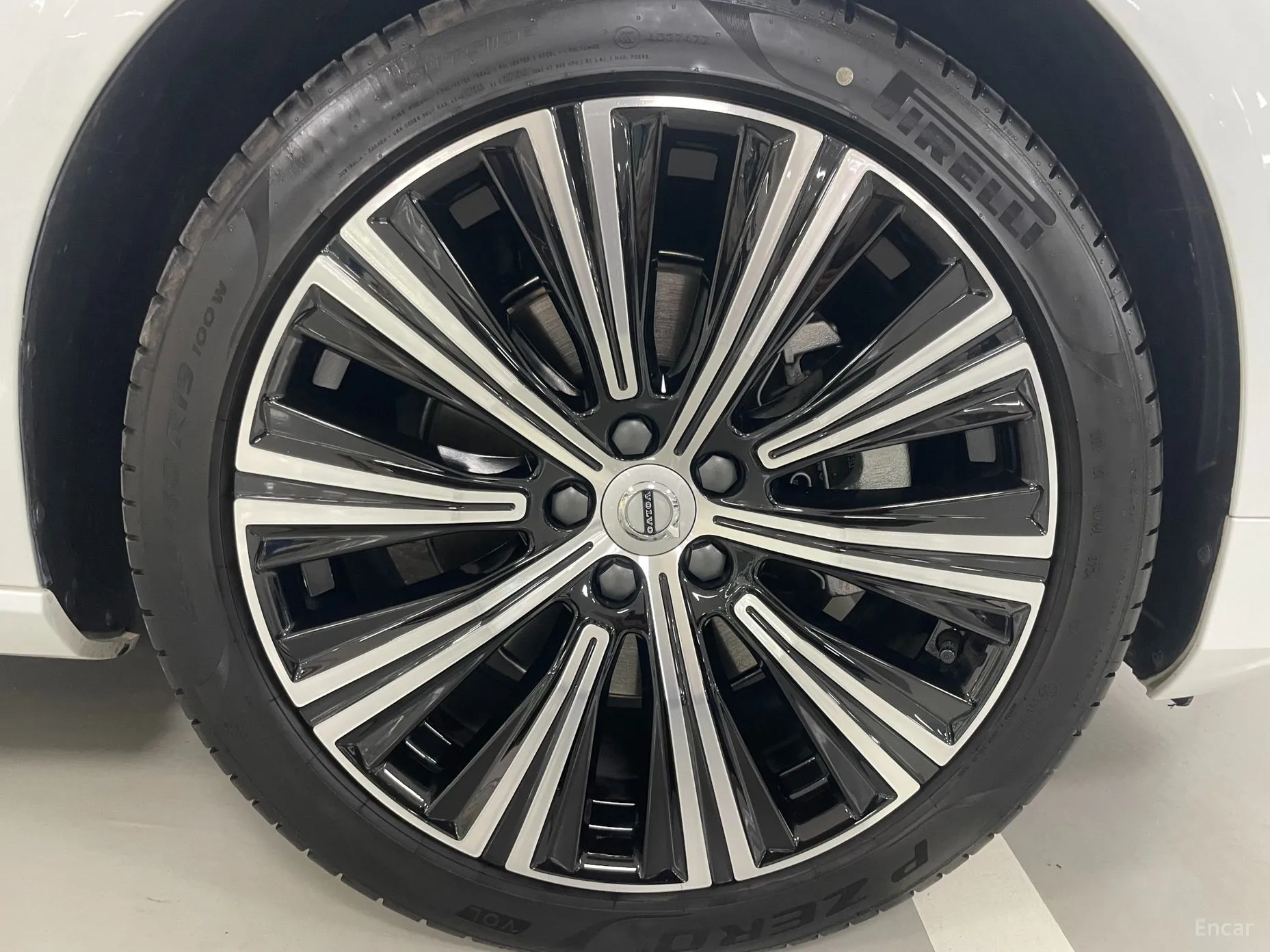 Volvo S90 превью 5
