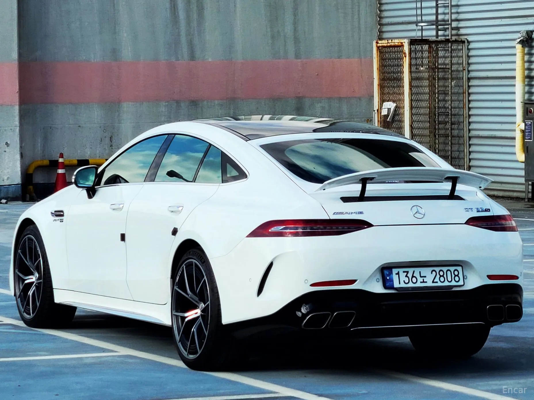 Mercedes Benz AMG GT превью 5