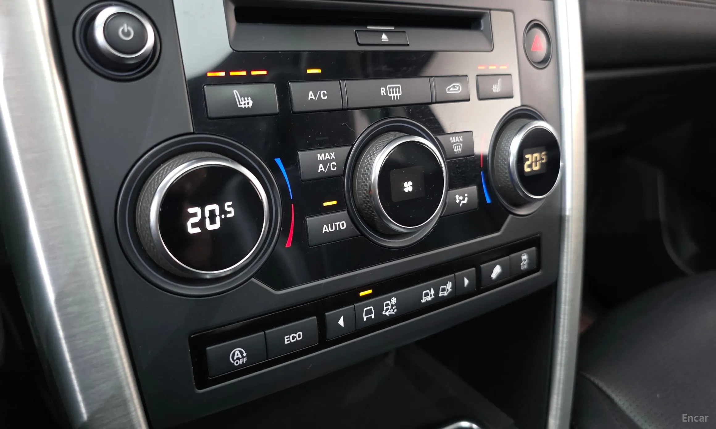 Land Rover Discovery Sports превью 16