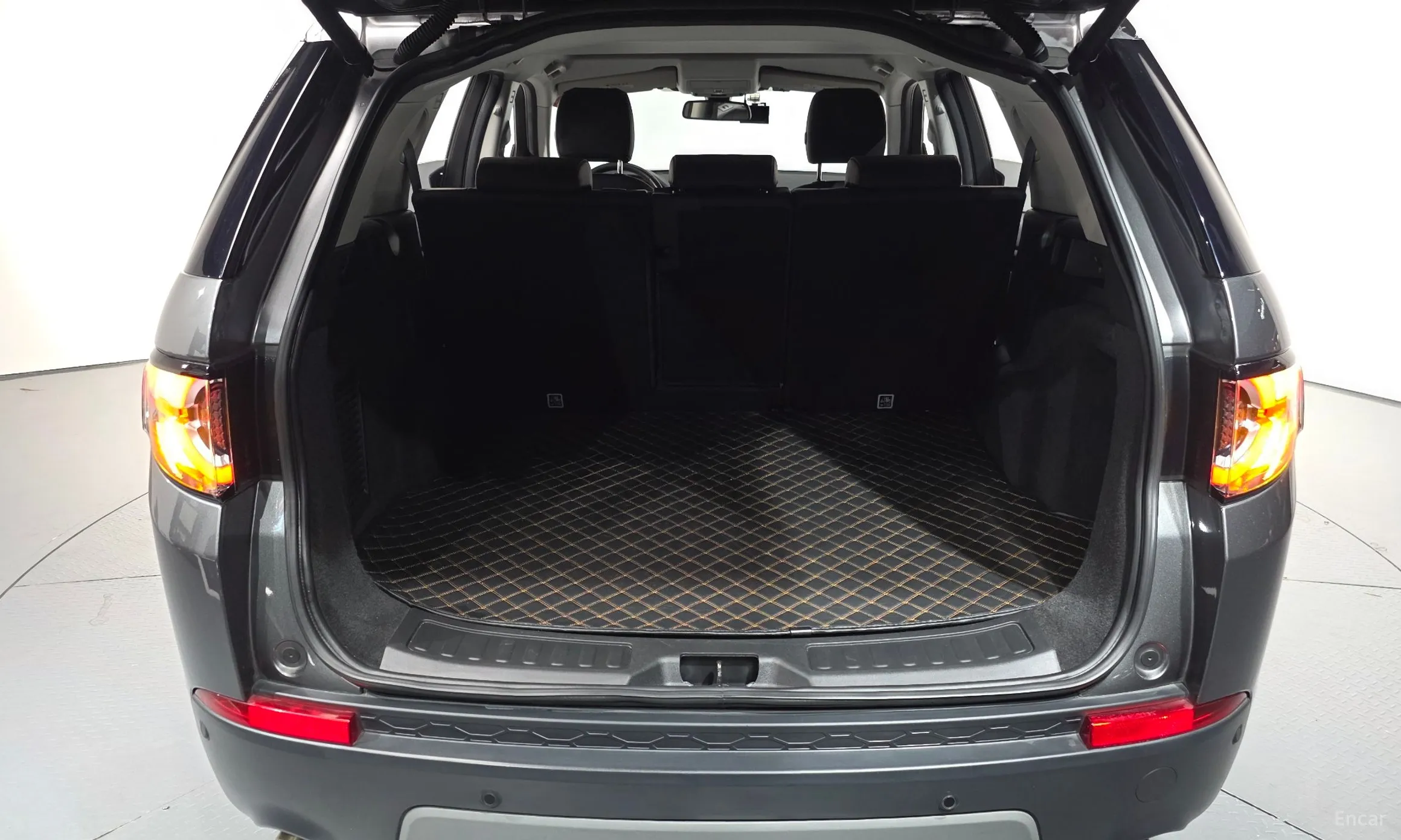 Land Rover Discovery Sports превью 20