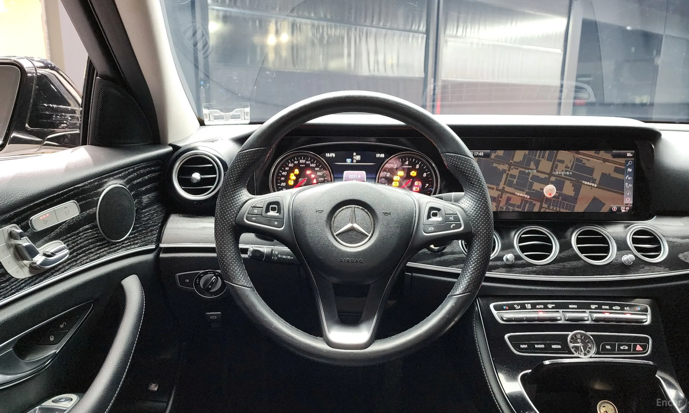Mercedes Benz E-Class W213 превью 13