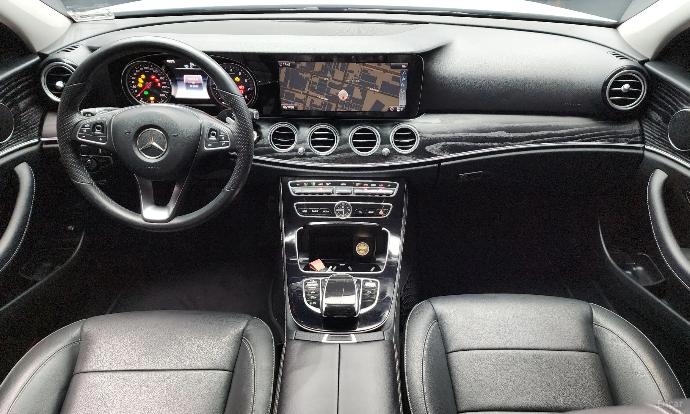 Mercedes Benz E-Class W213 превью 7