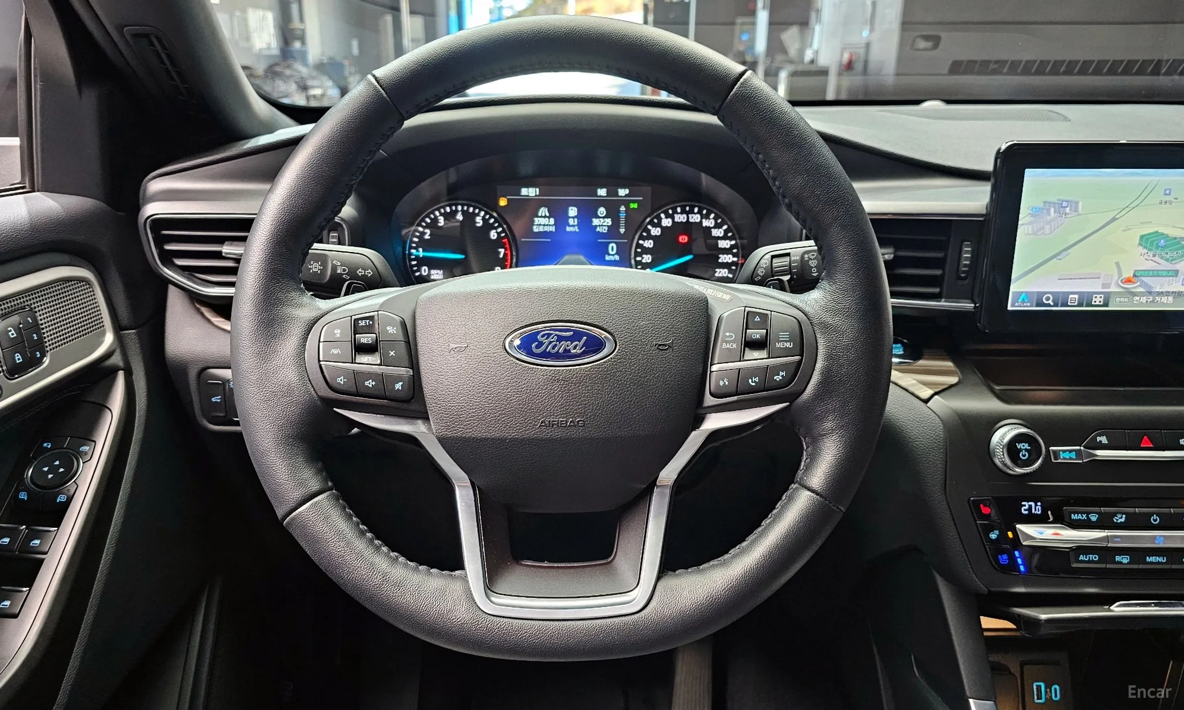 Ford Explorer 6th Generation превью 14