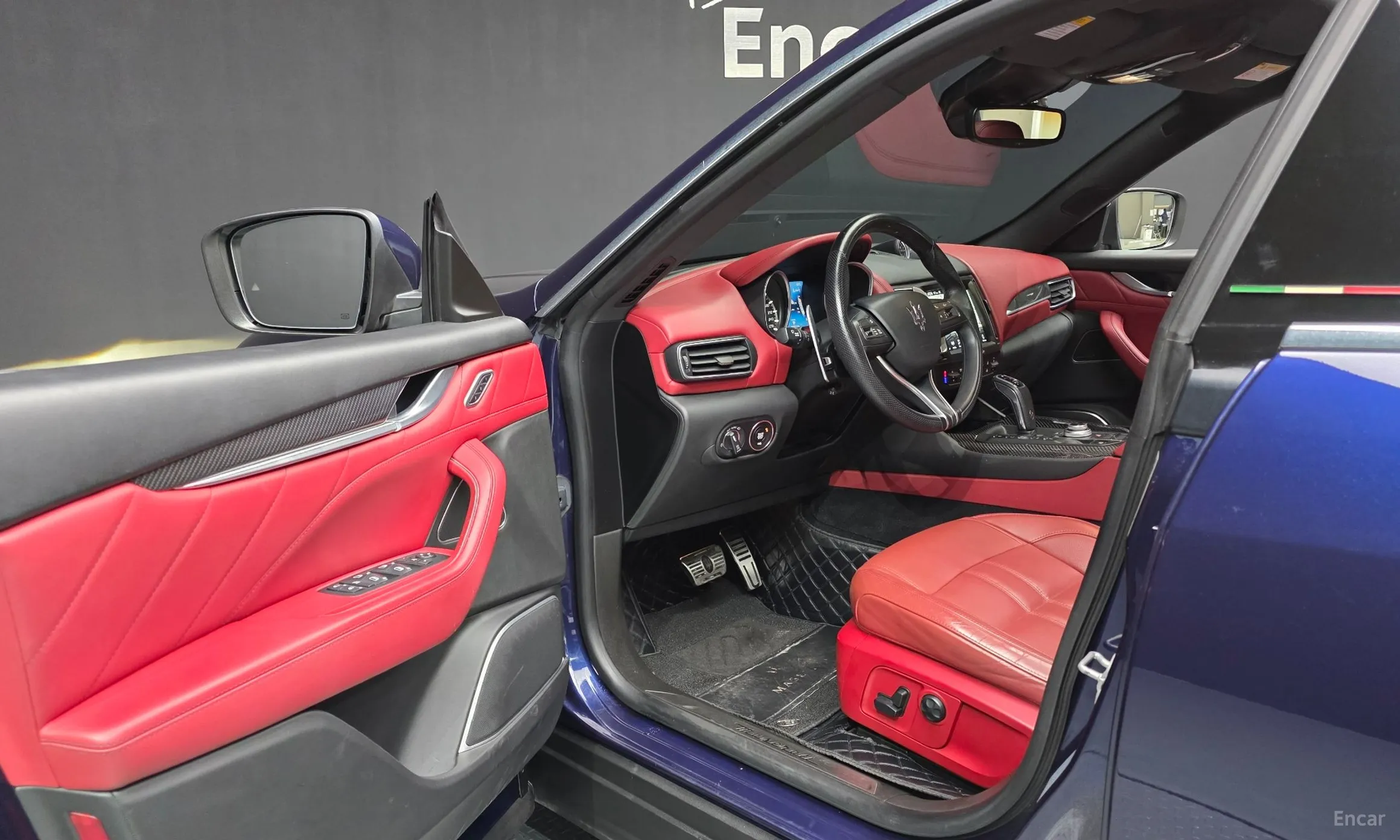 Maserati Levante превью 12