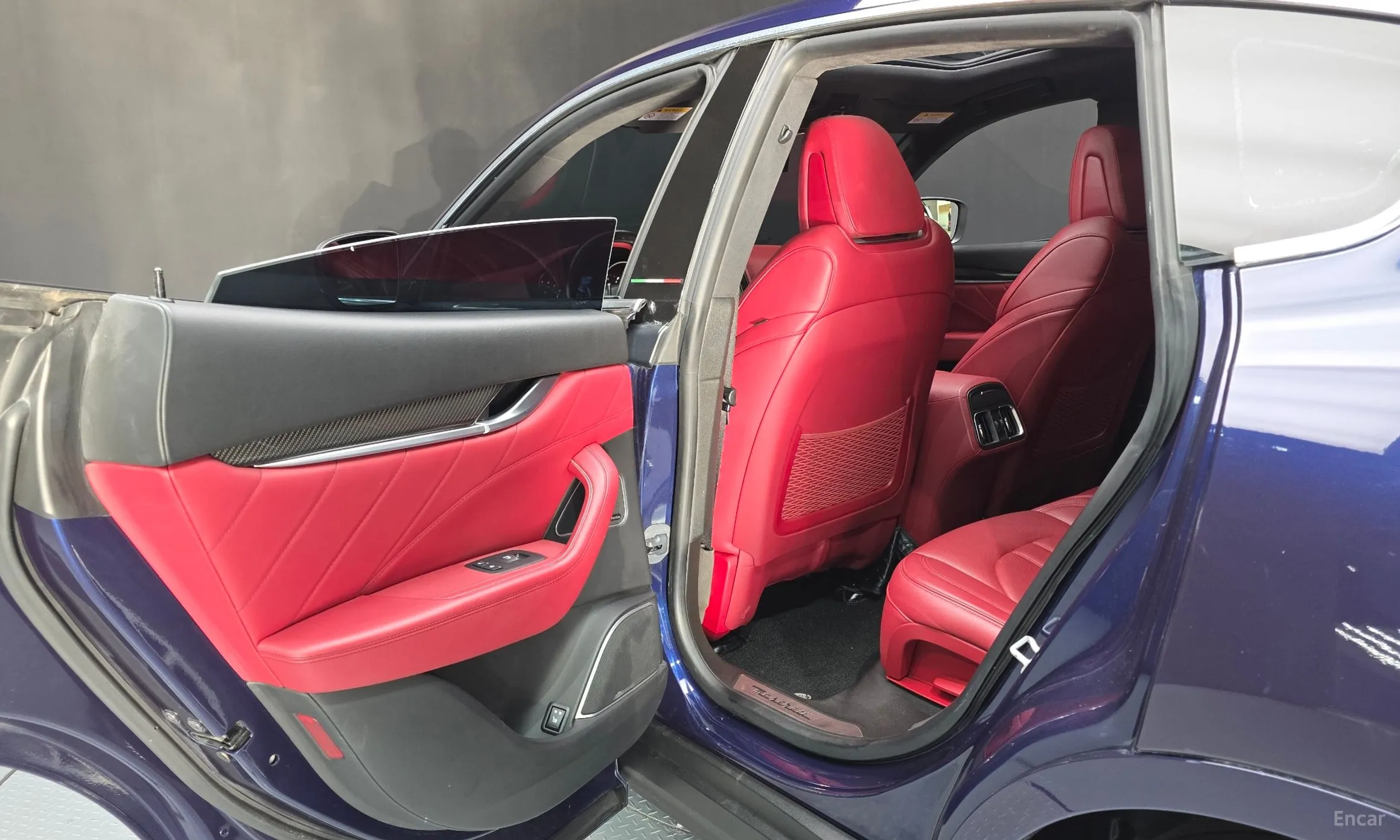 Maserati Levante превью 17