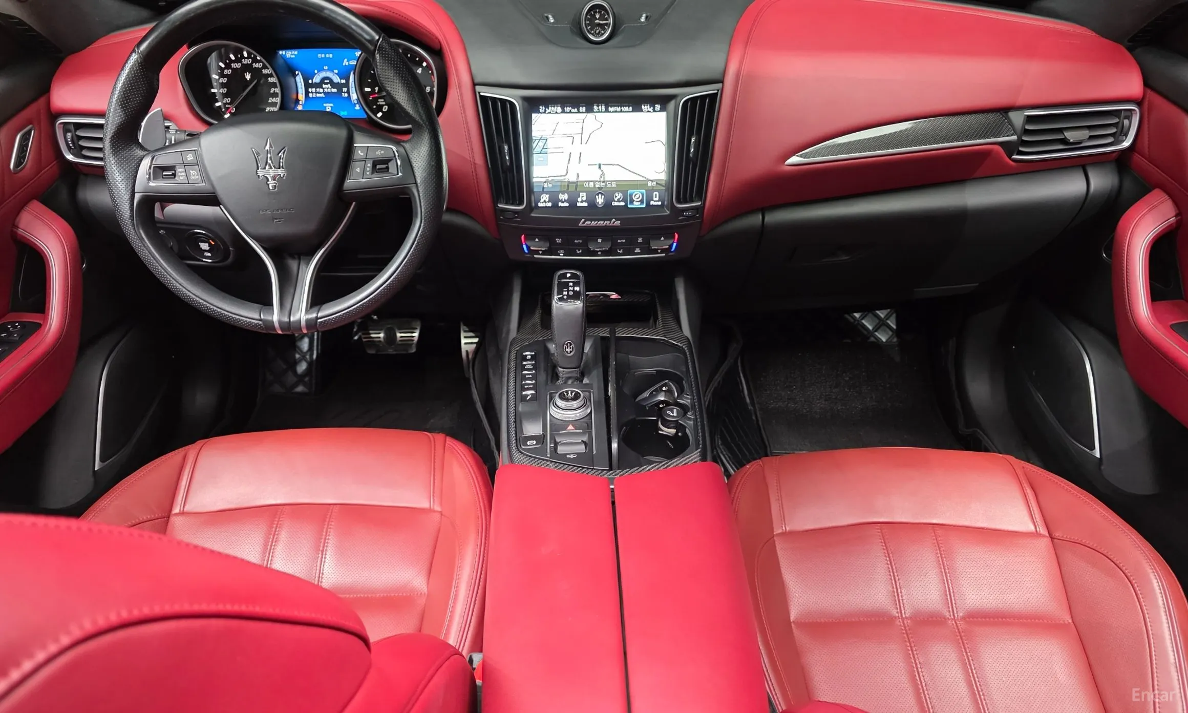 Maserati Levante превью 7
