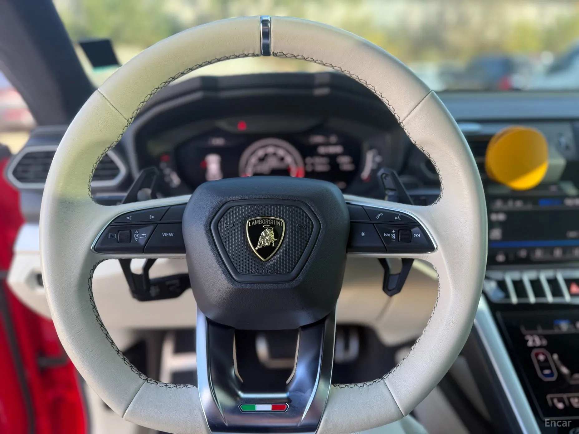 Lamborghini Urus превью 14