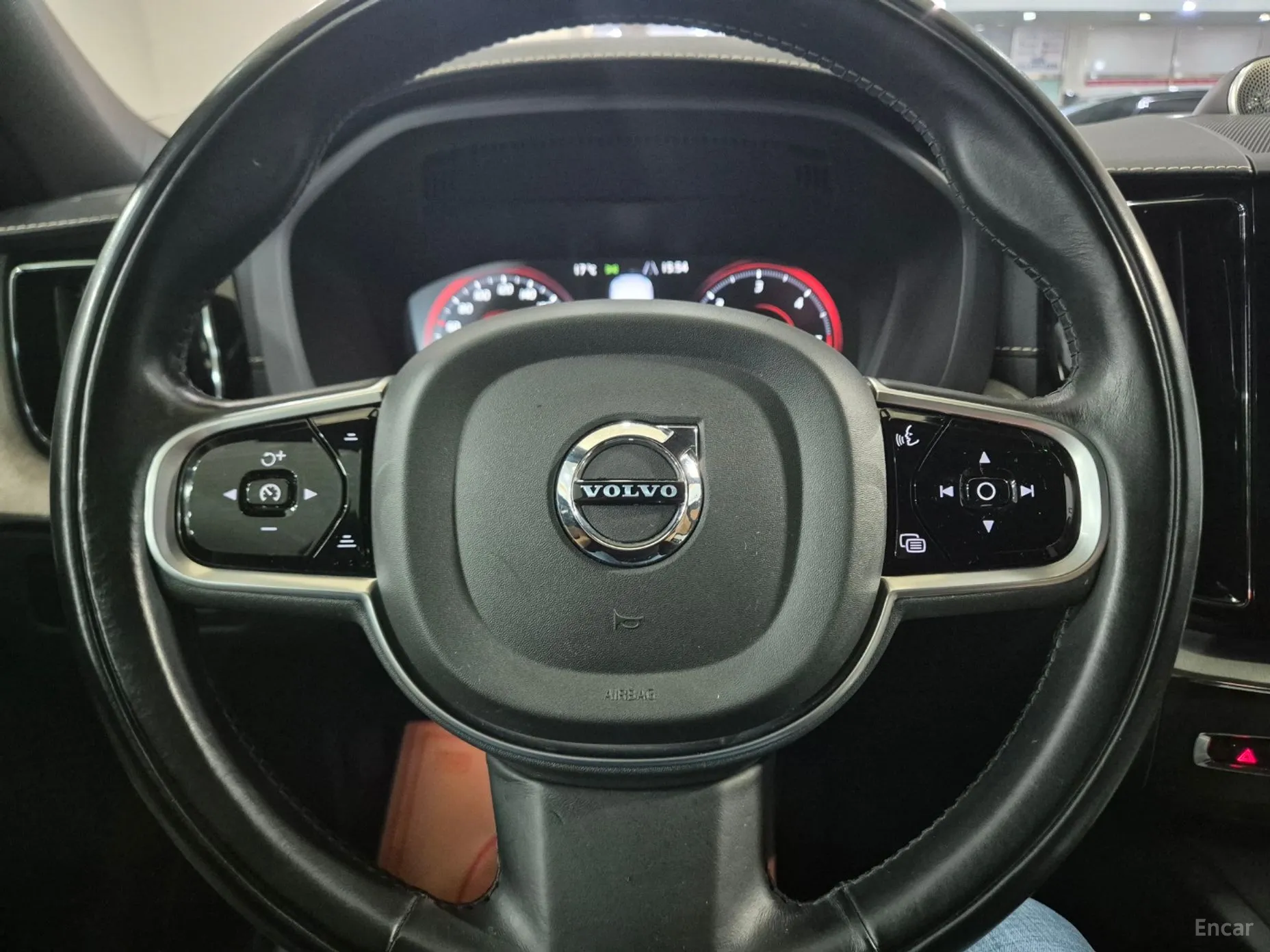 Volvo XC60 Gen 2 превью 14