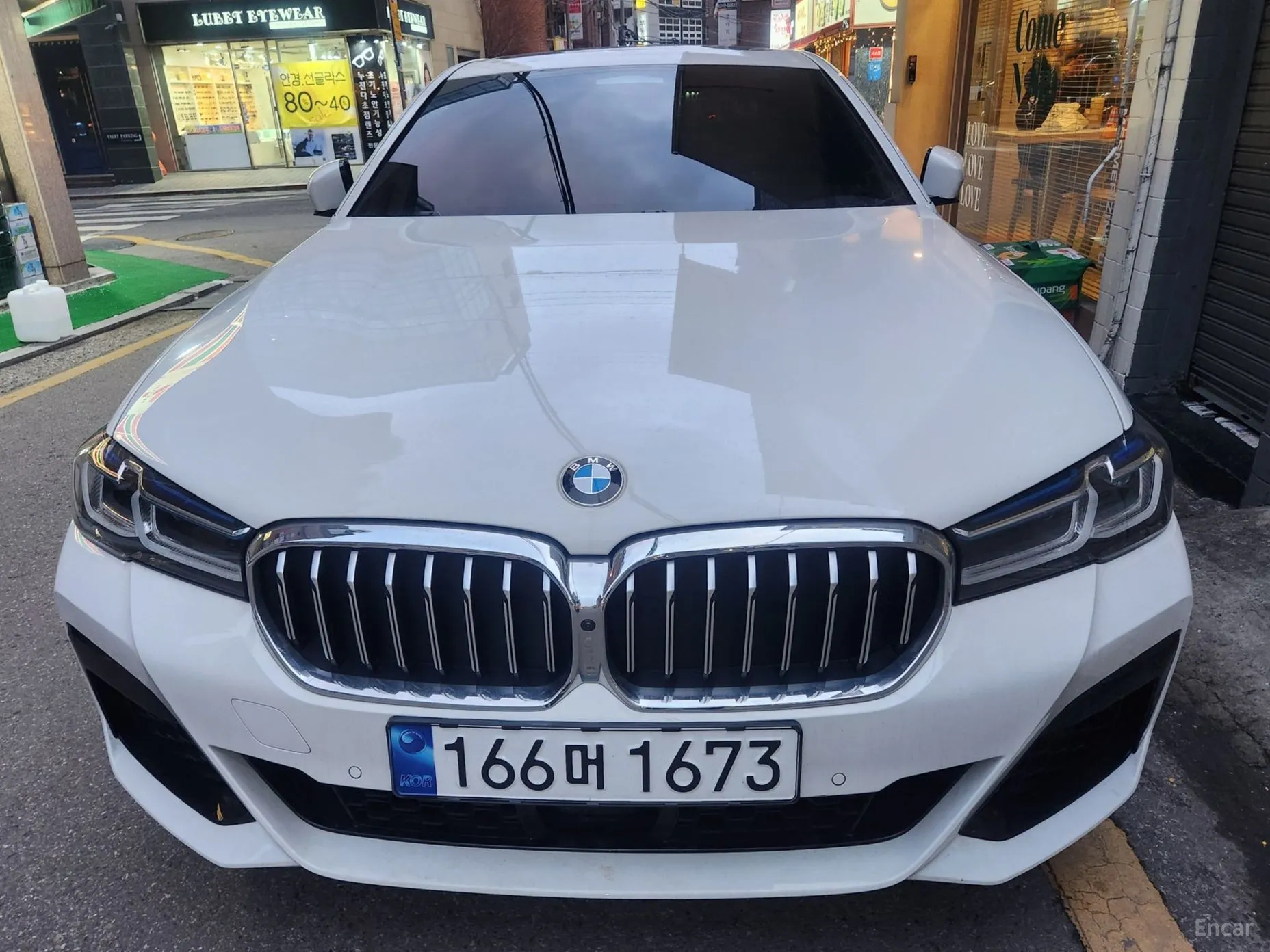 BMW 5 Series (G30)