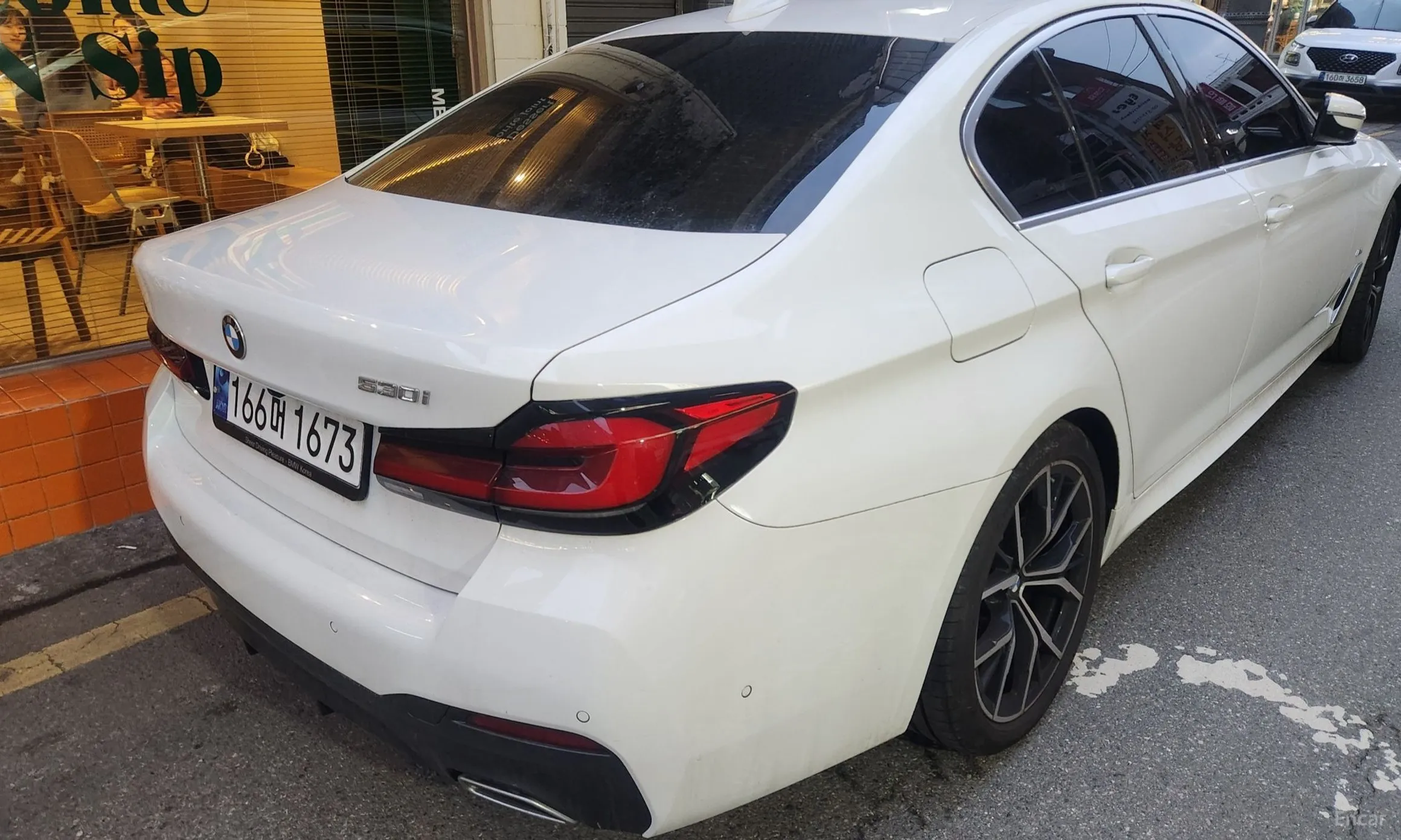 BMW 5 Series (G30) превью 3