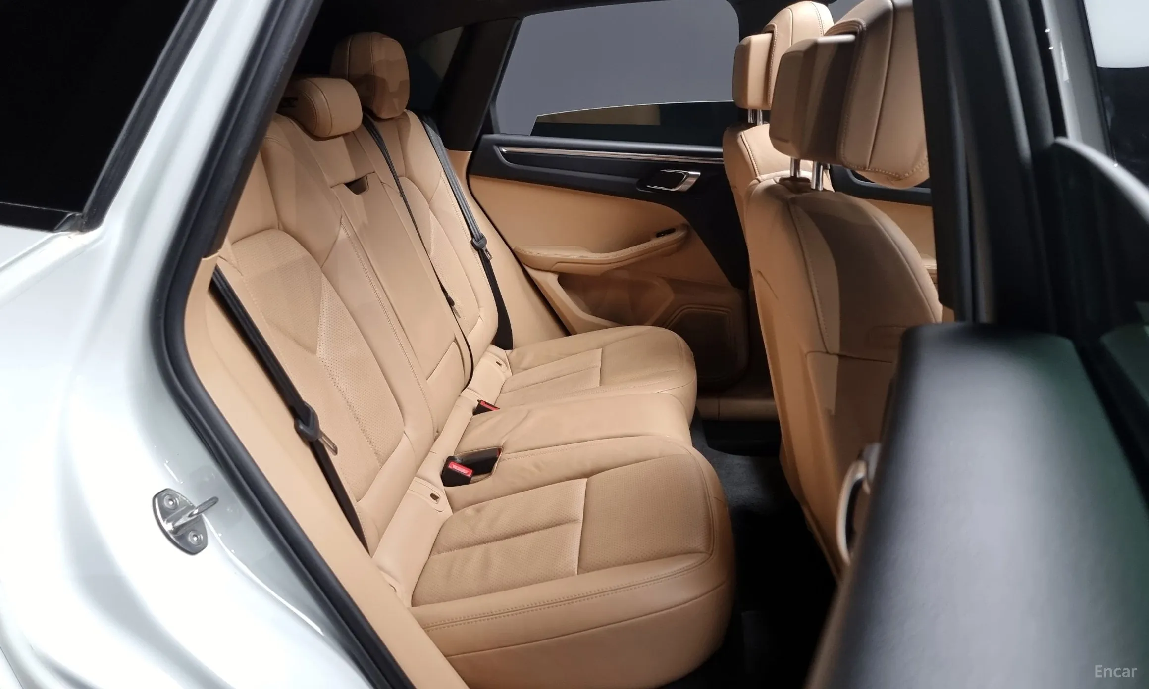 Porsche Macan превью 12