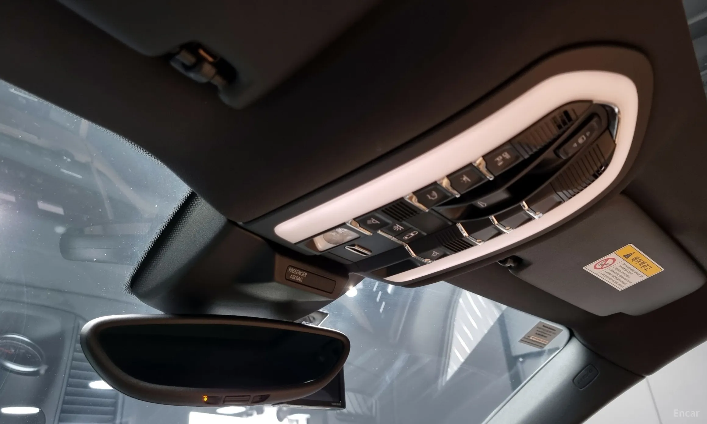 Porsche Macan превью 19