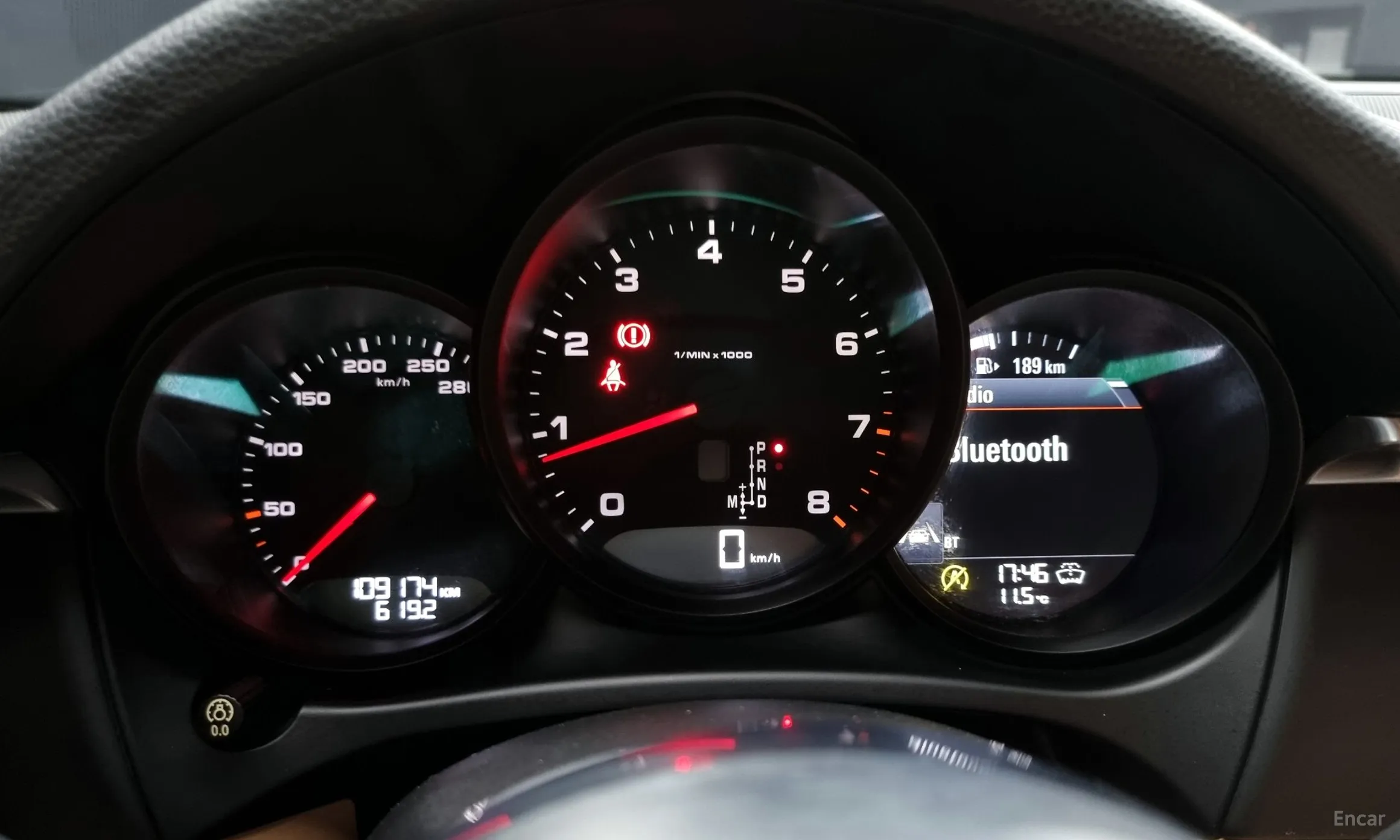 Porsche Macan превью 8
