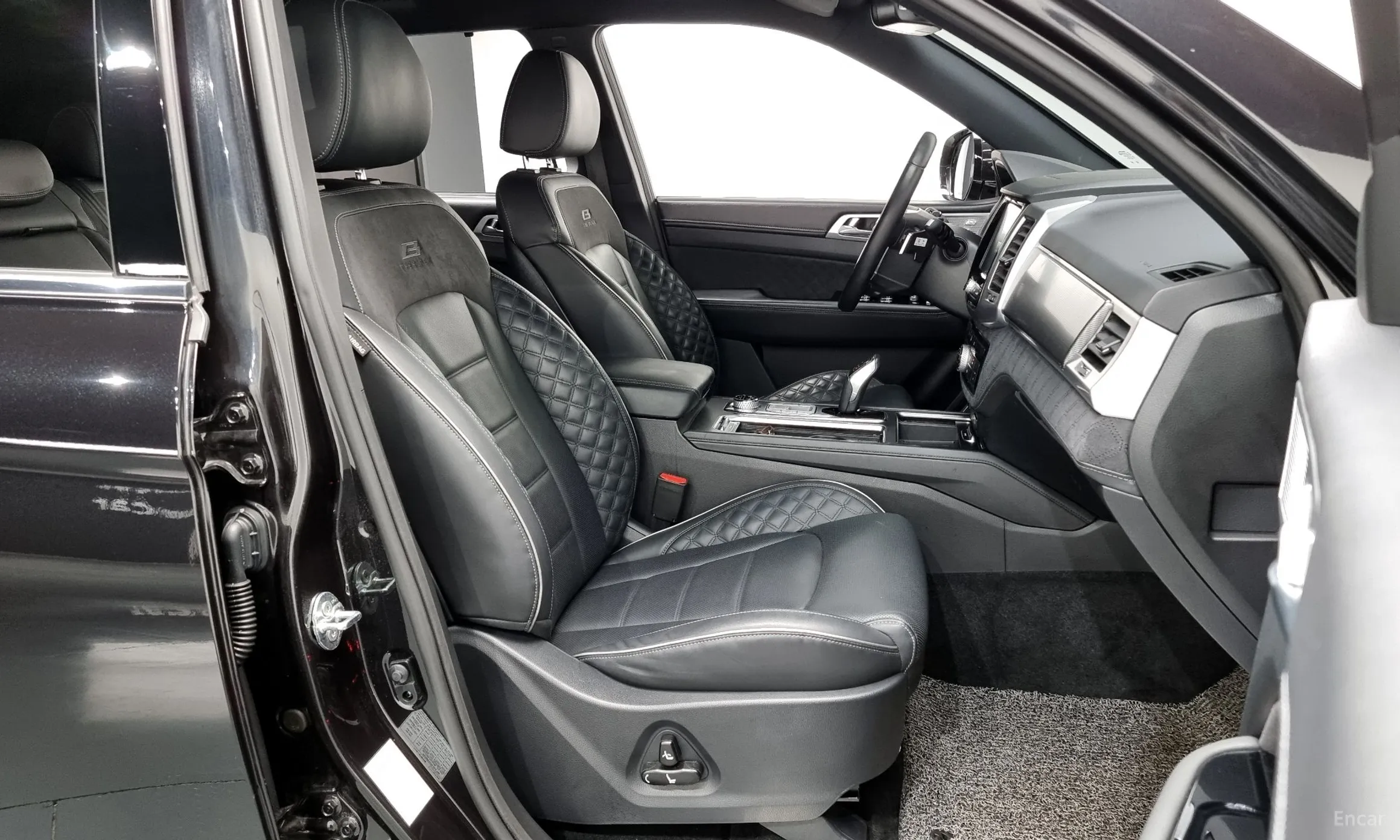 KG Mobility (SsangYong) Rexton превью 11