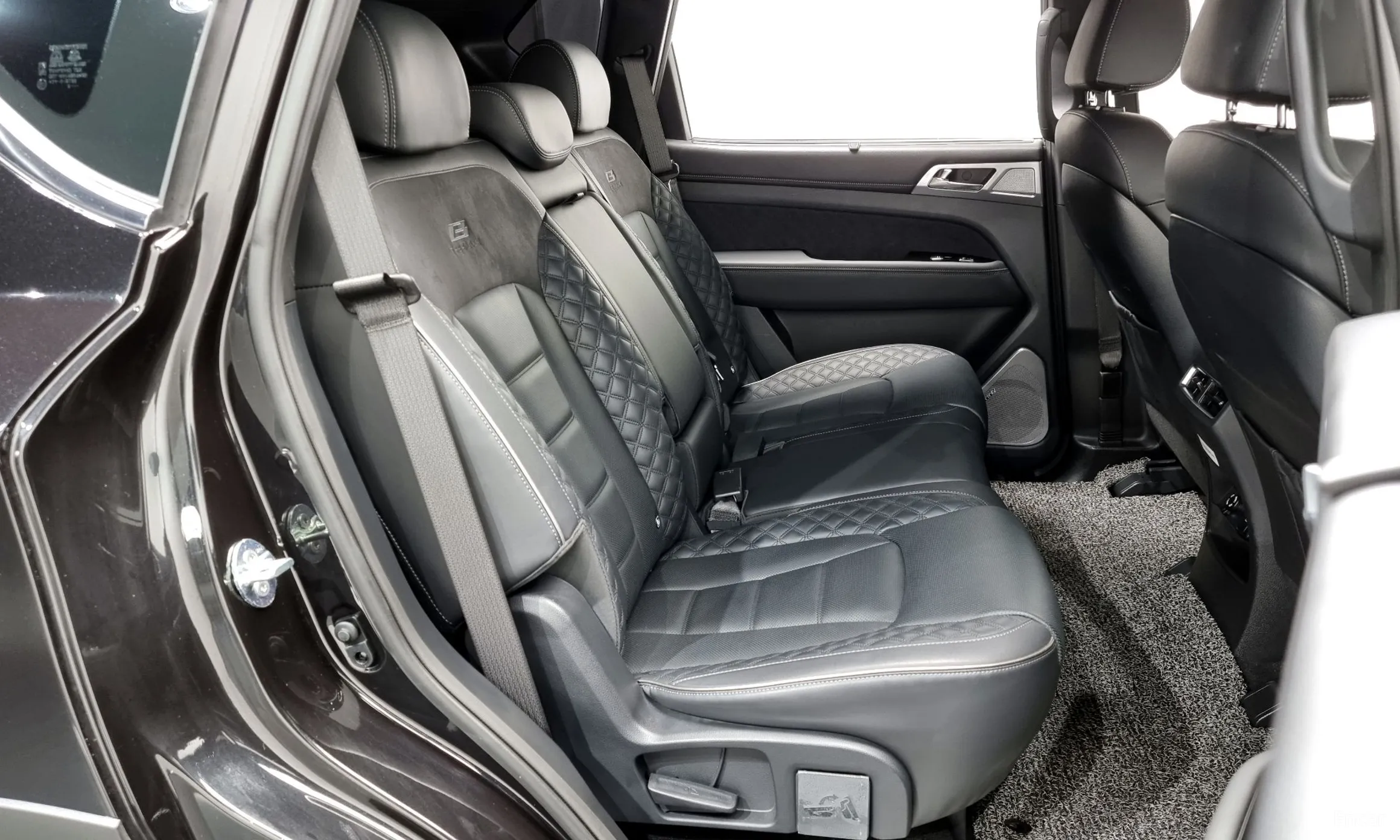 KG Mobility (SsangYong) Rexton превью 12