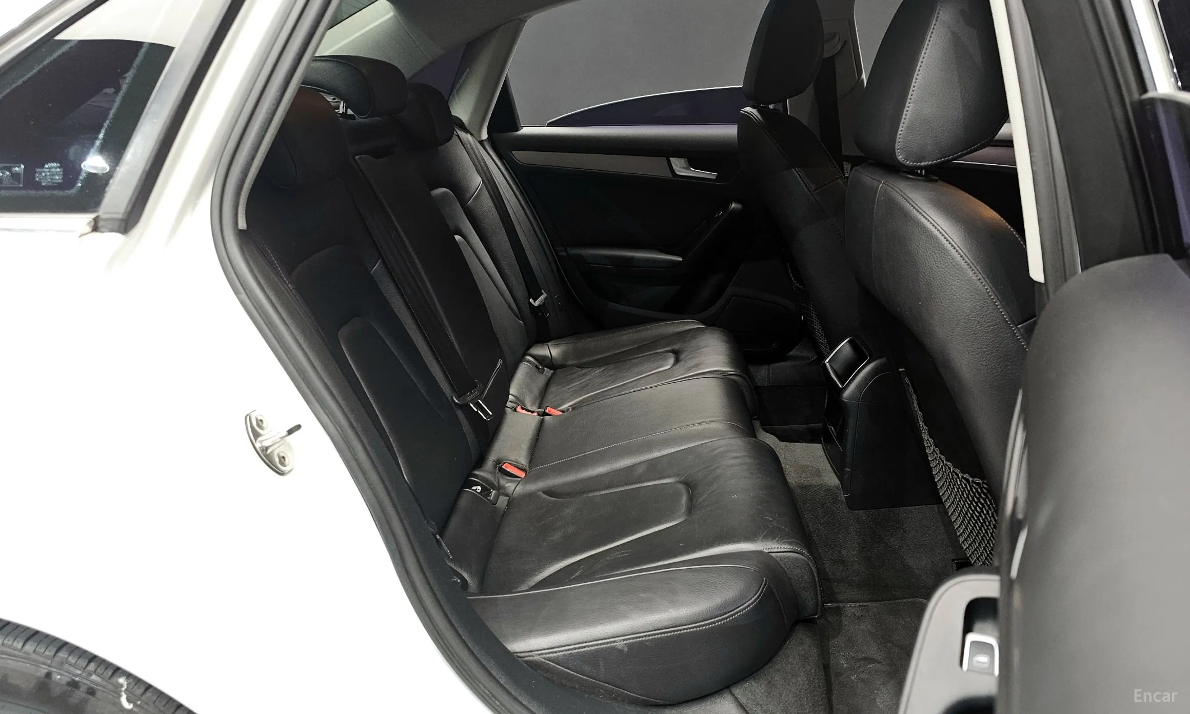 Audi New A4 превью 12