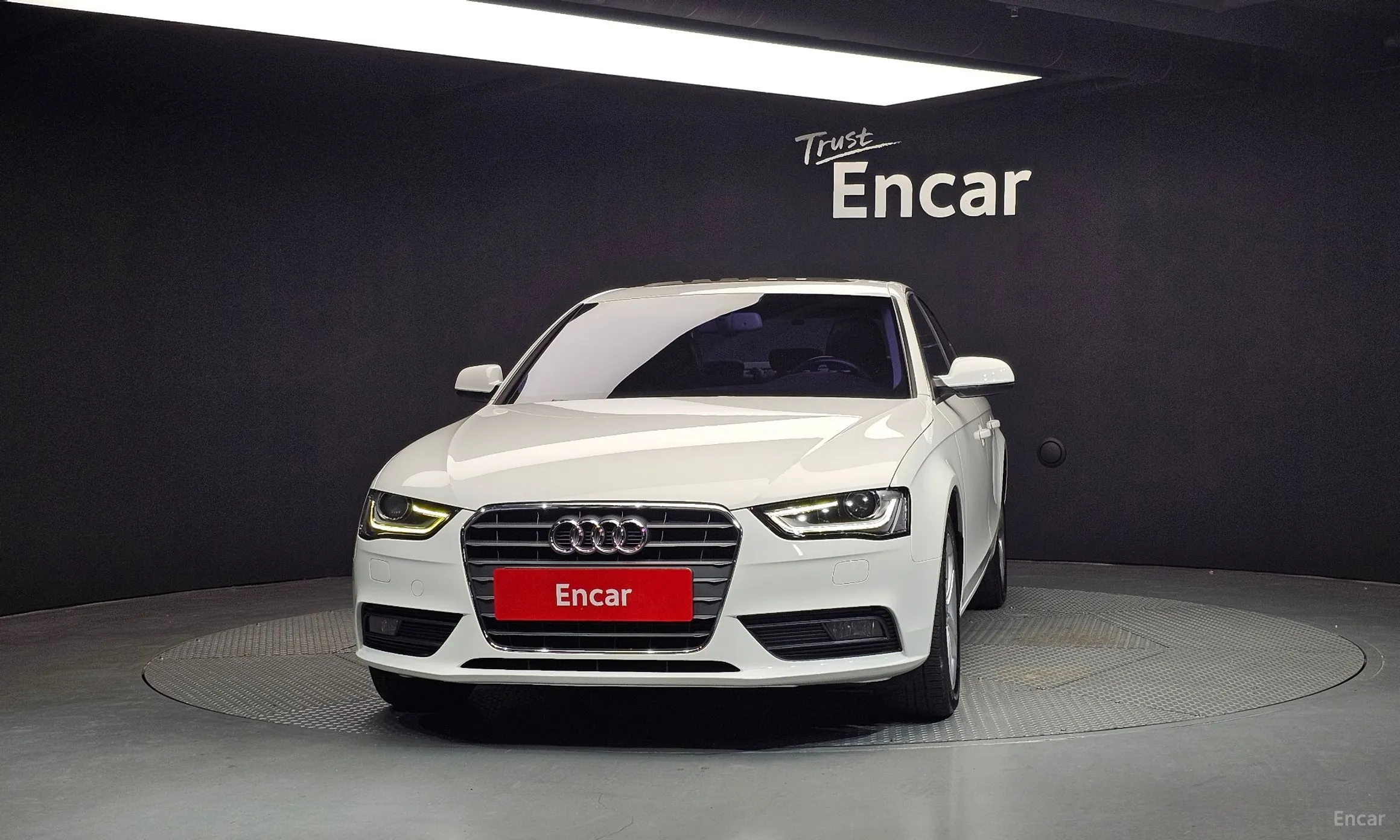 Audi New A4 превью 3