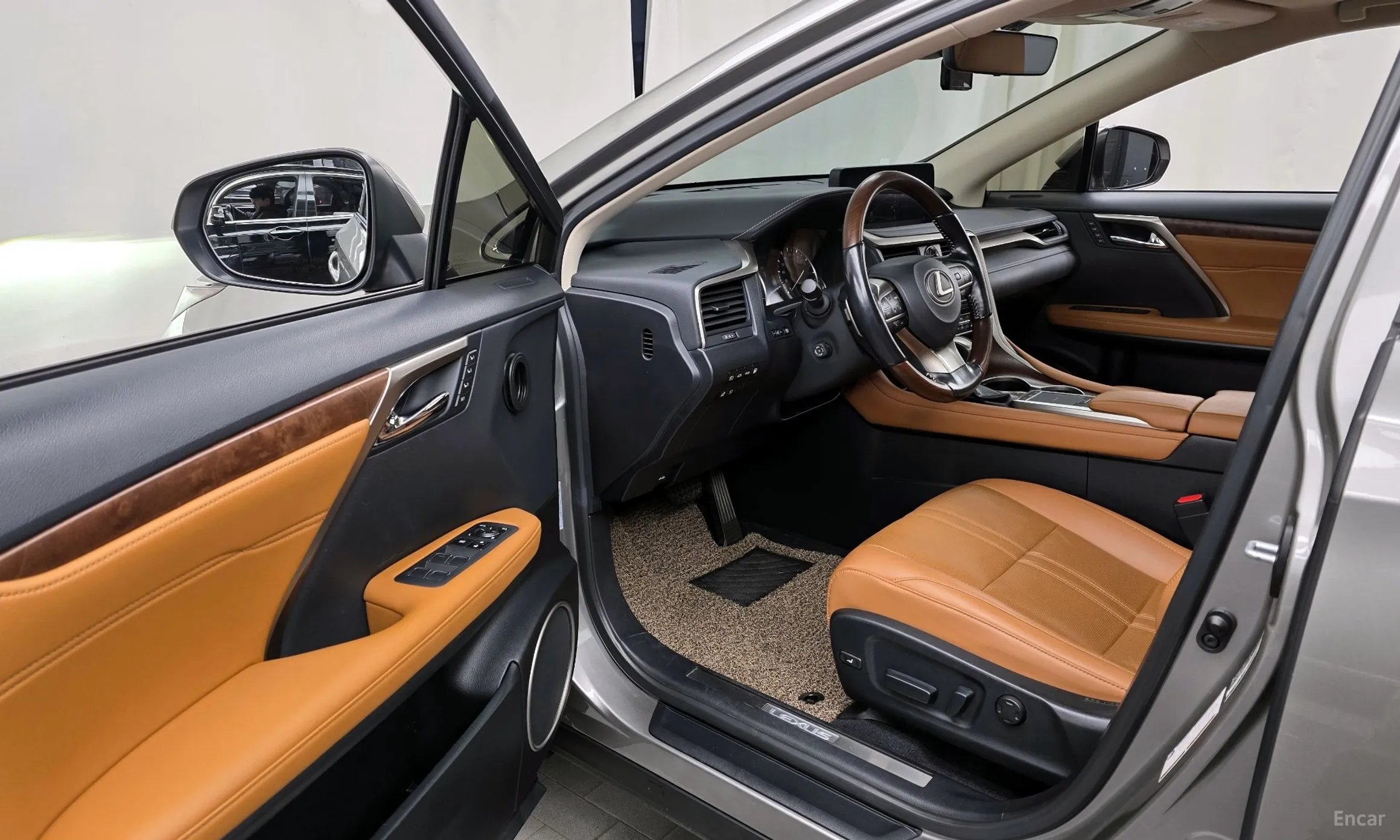 Lexus RX450h Gen 4 превью 10
