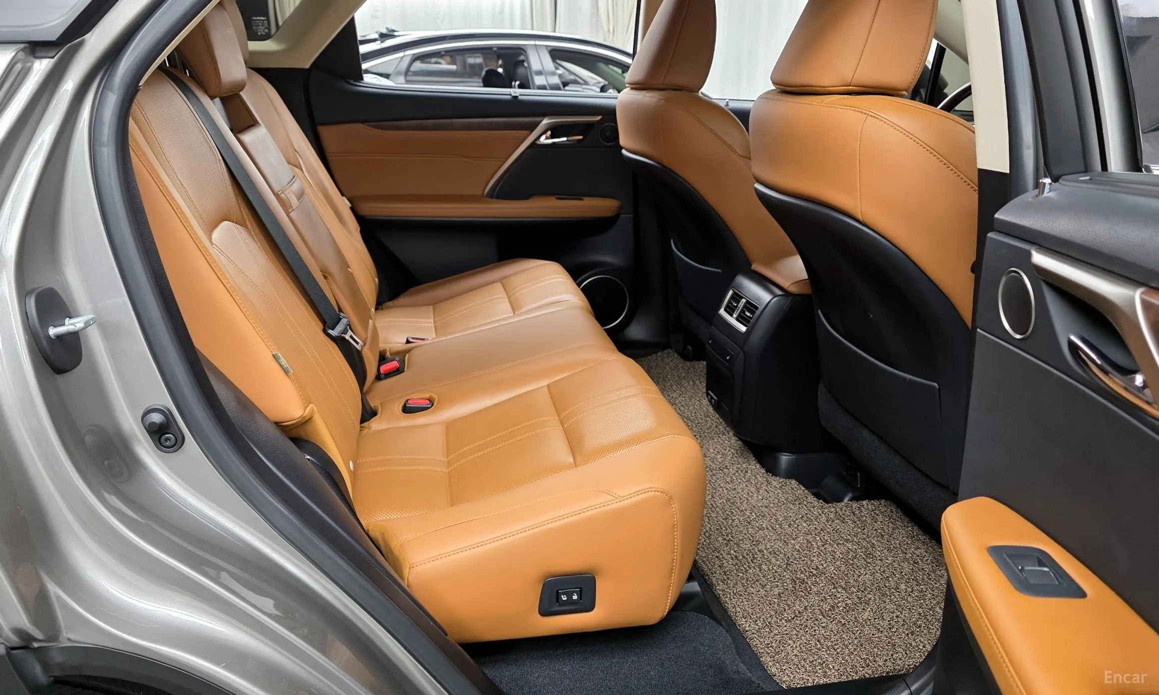 Lexus RX450h Gen 4 превью 12