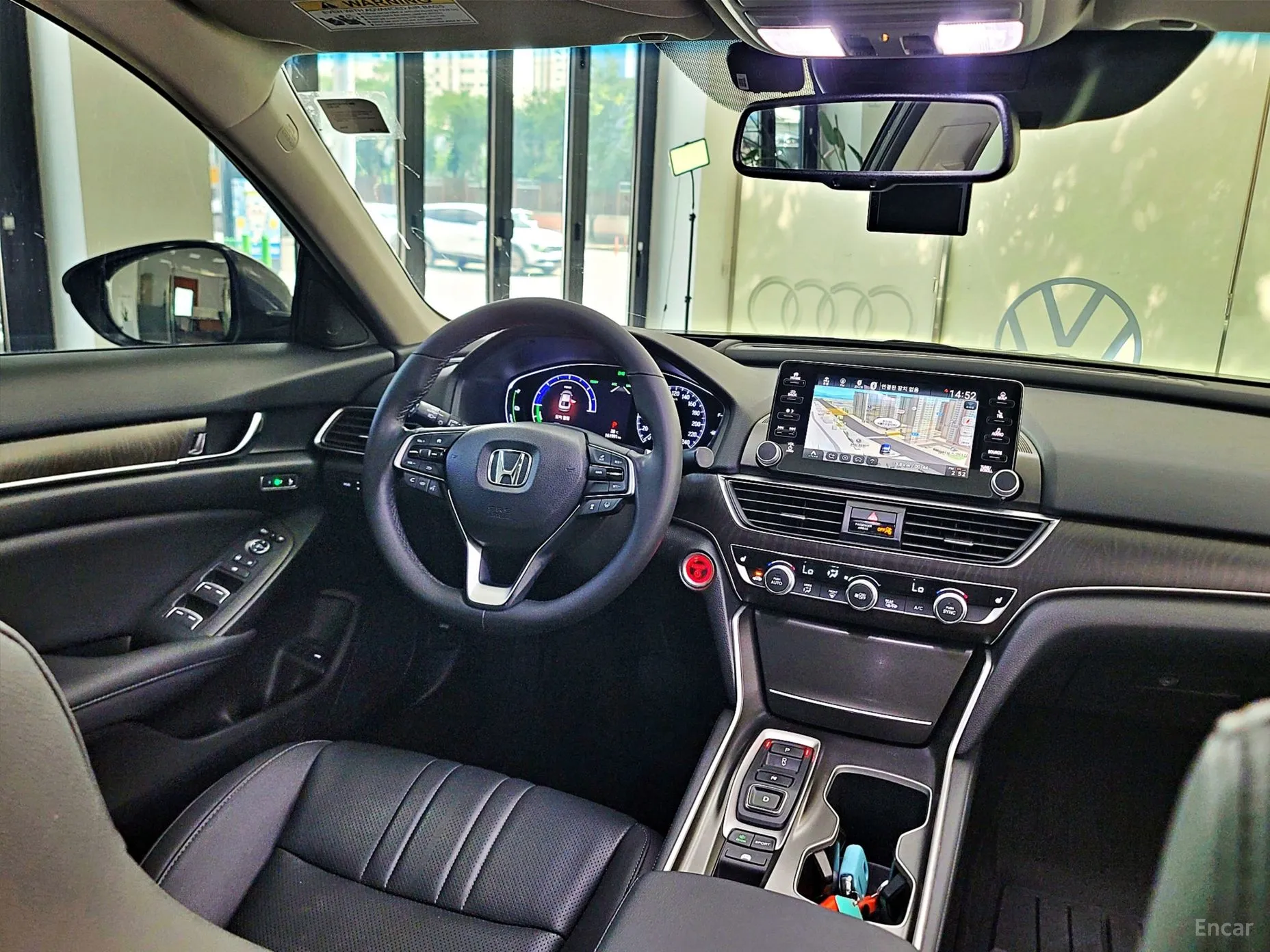 Honda Accord 10th Generation превью 7