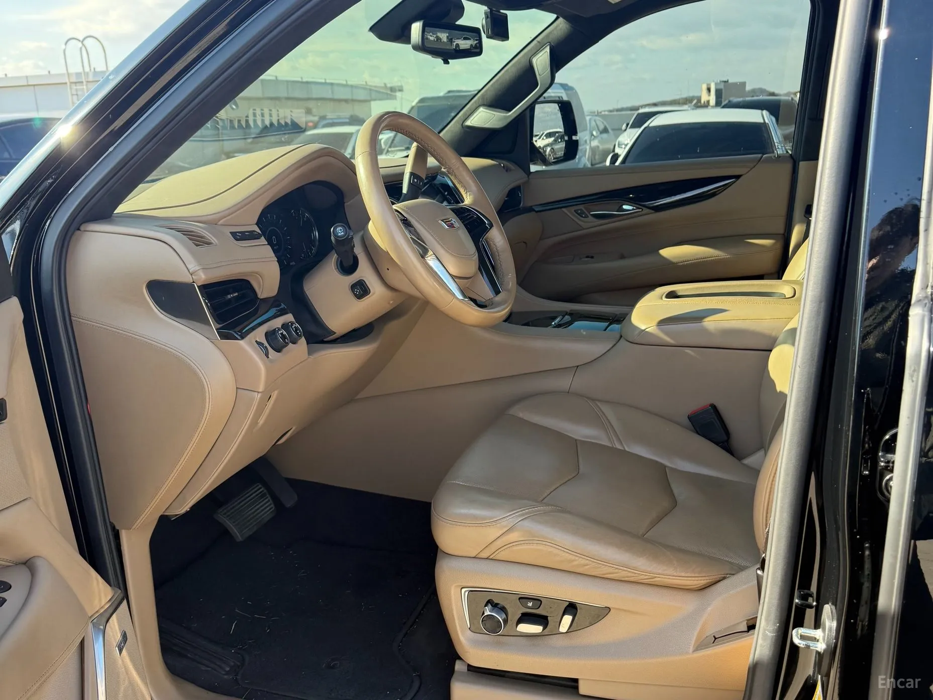 Cadillac Escalade превью 13