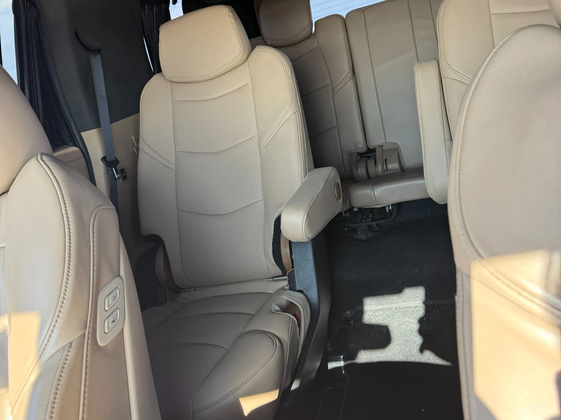 Cadillac Escalade превью 19