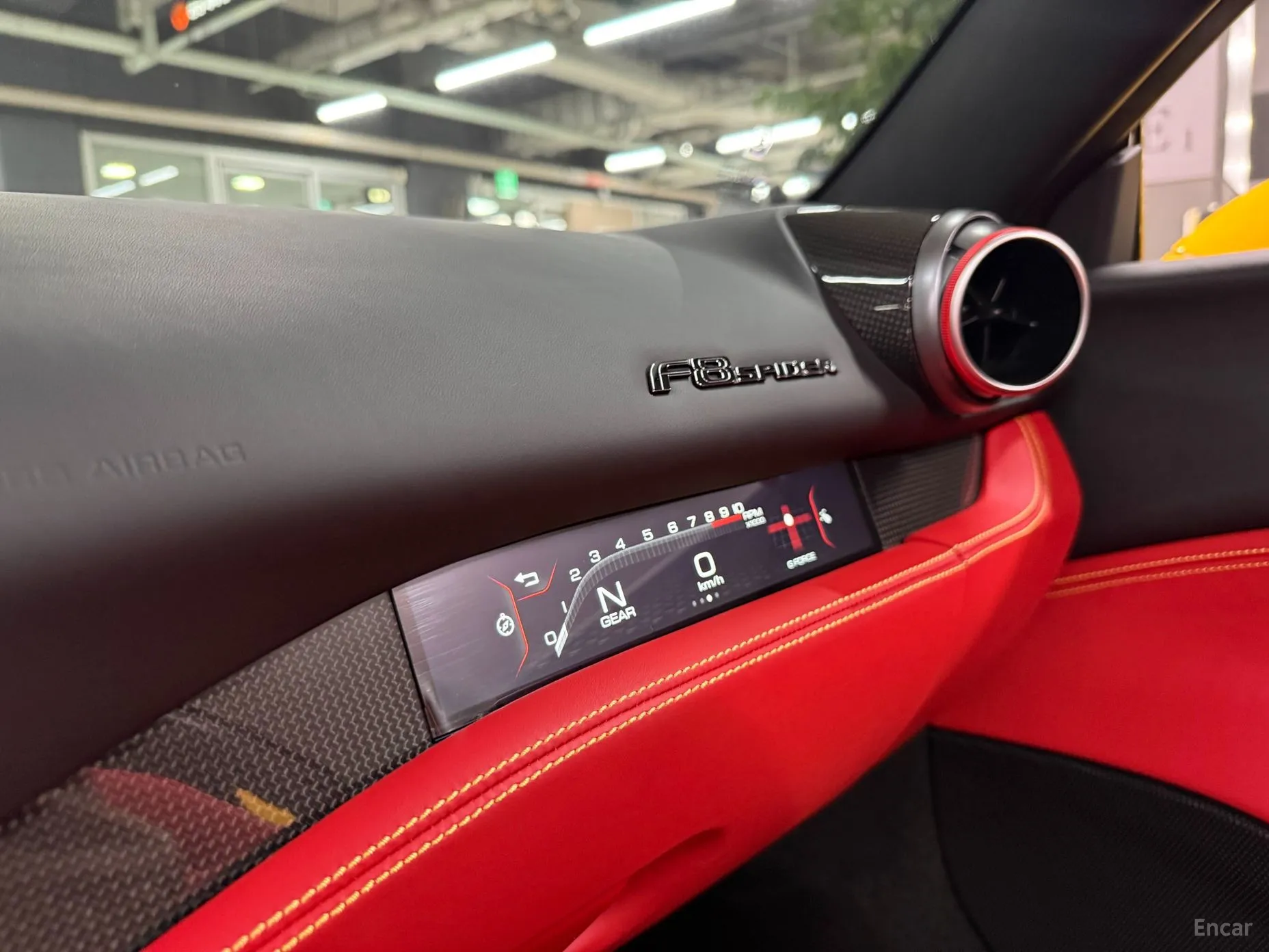 Ferrari F8 Spider превью 17