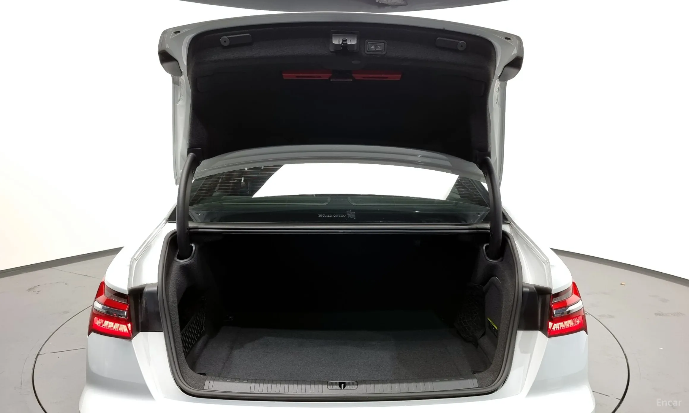 Audi A6 (C8) превью 20