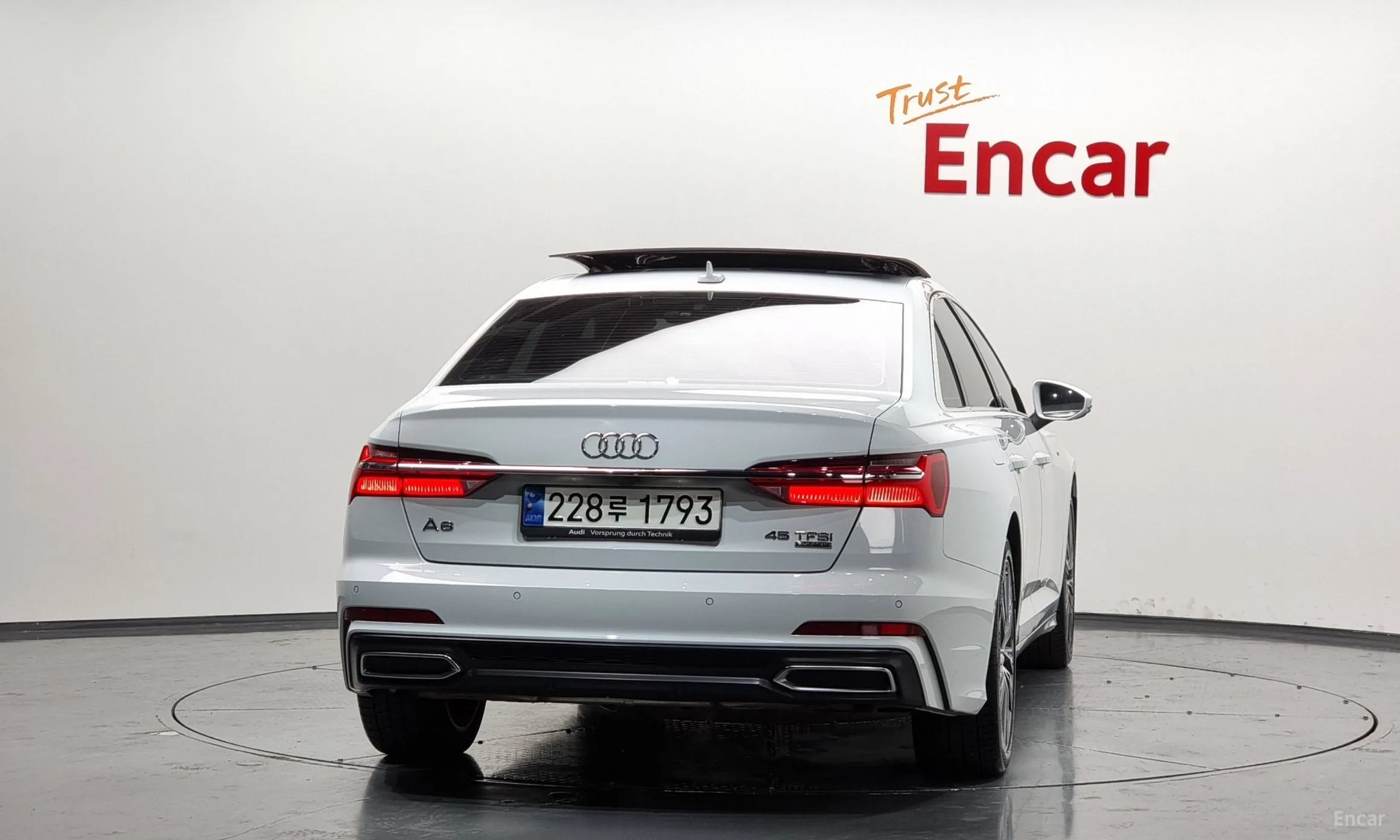 Audi A6 (C8) превью 4