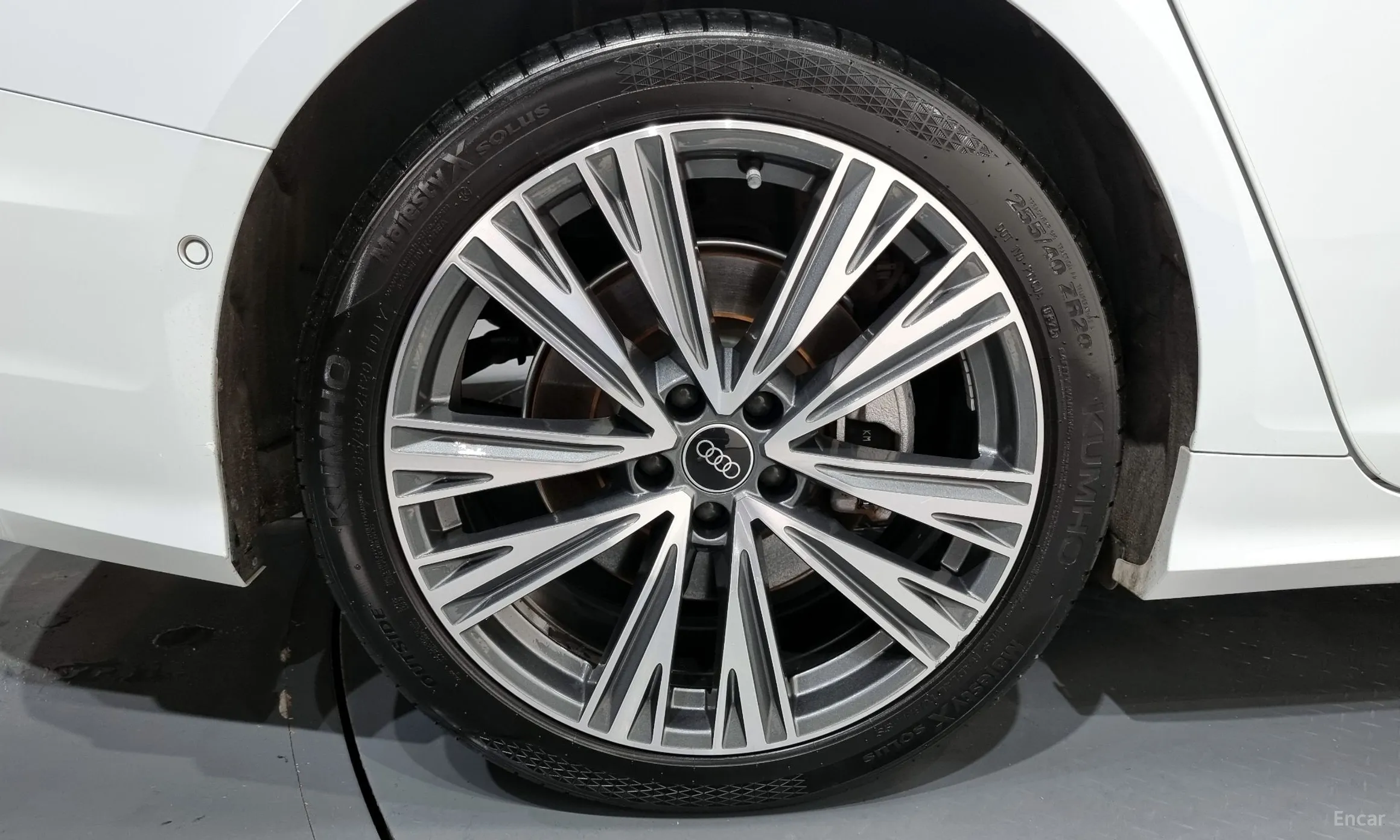 Audi A6 (C8) превью 5