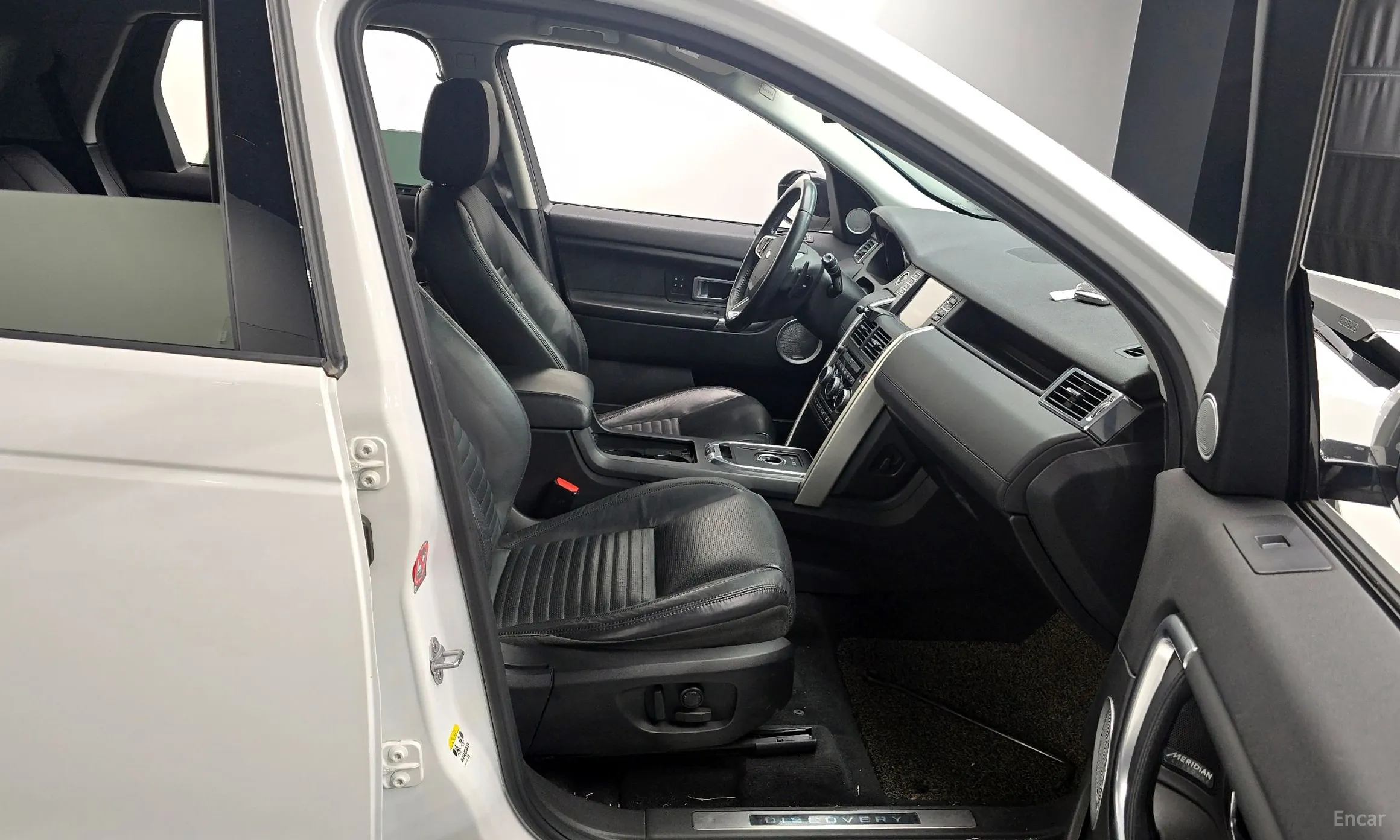 Land Rover Discovery Sports превью 10