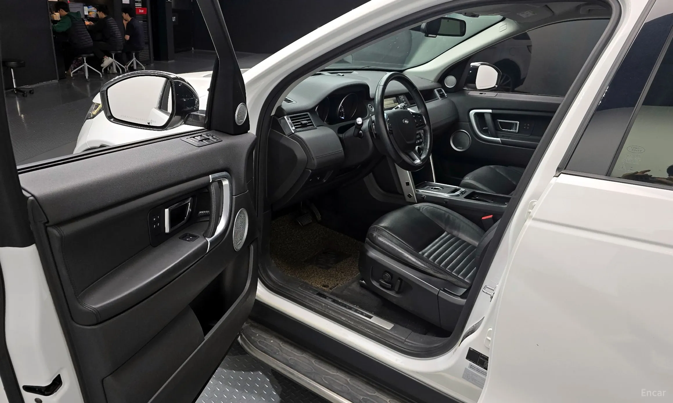 Land Rover Discovery Sports превью 11