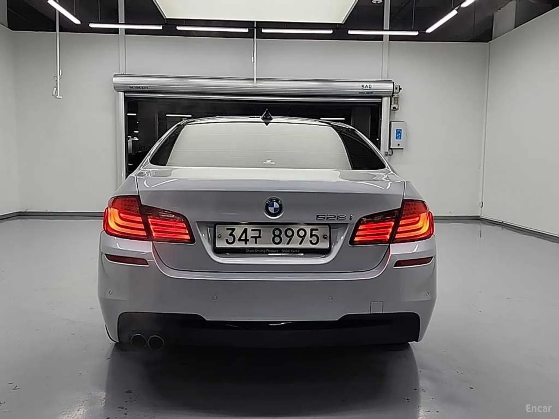 BMW 5 Series (F10) превью 3