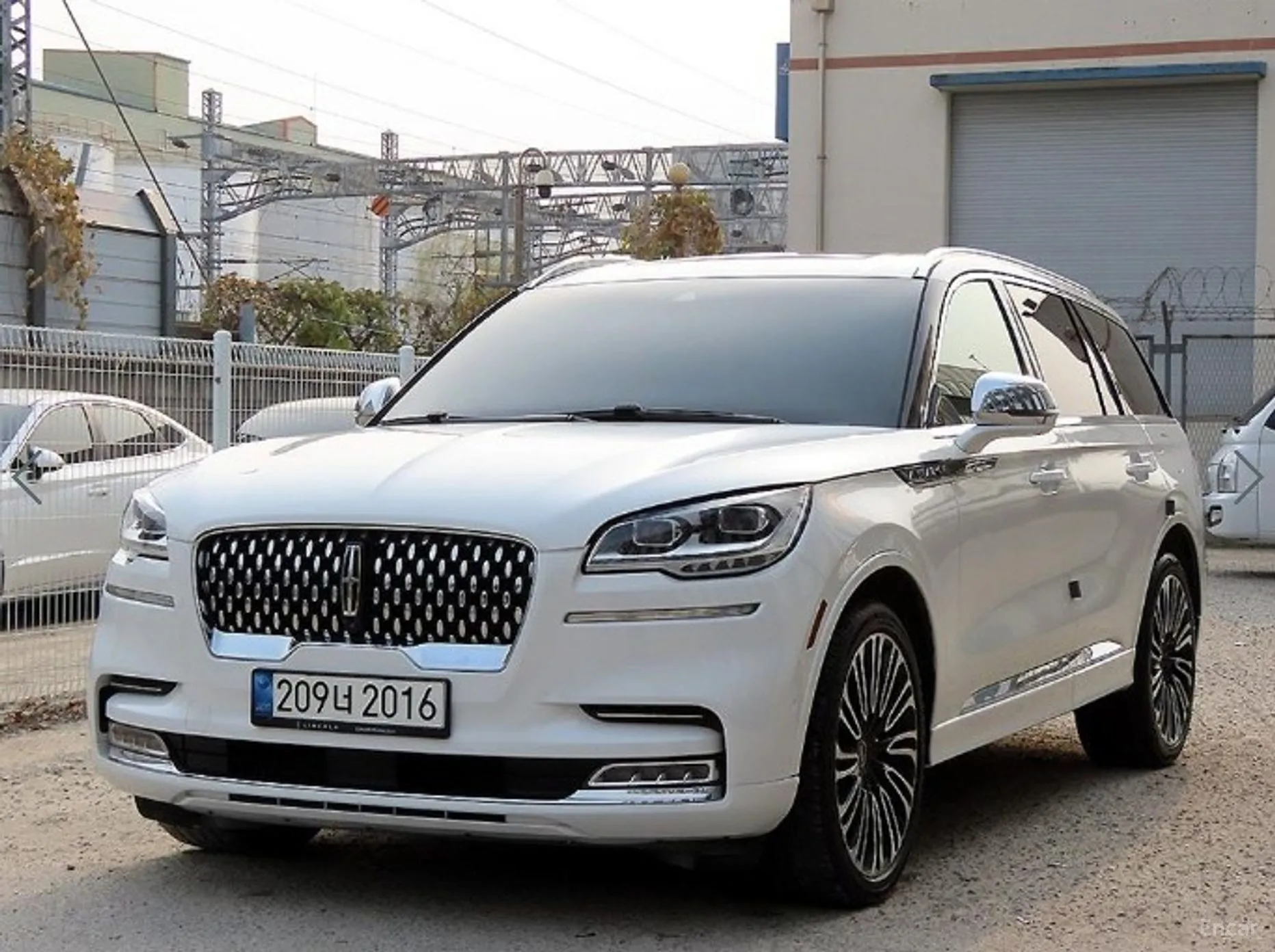 Lincoln Aviator 2nd Generation превью 2
