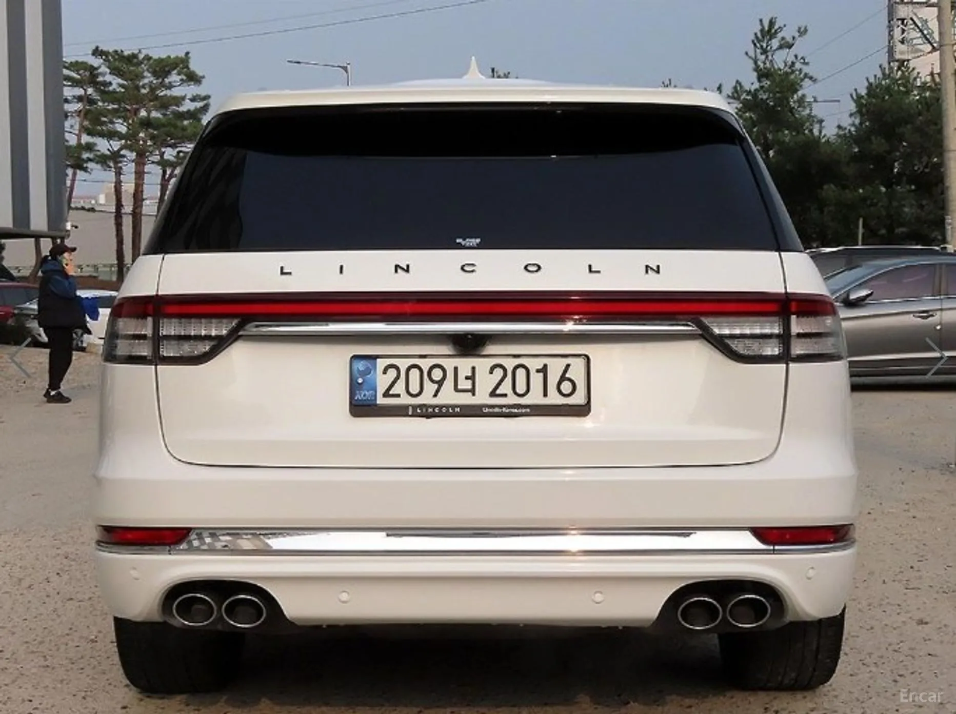Lincoln Aviator 2nd Generation превью 4
