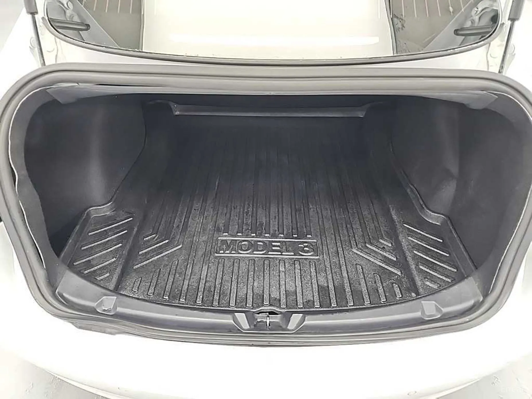 Tesla Model 3 превью 18