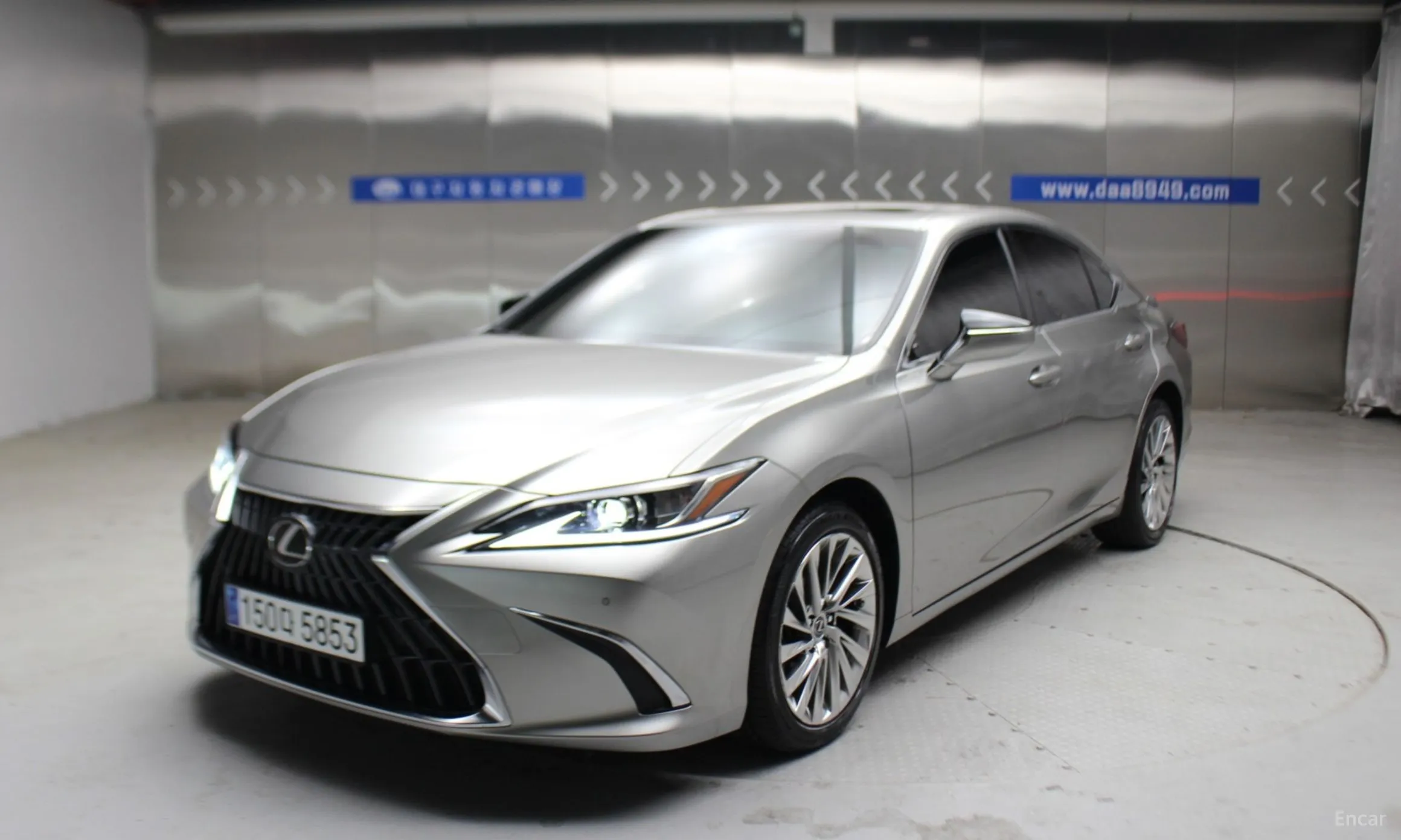 Lexus ES300h 7th Generation