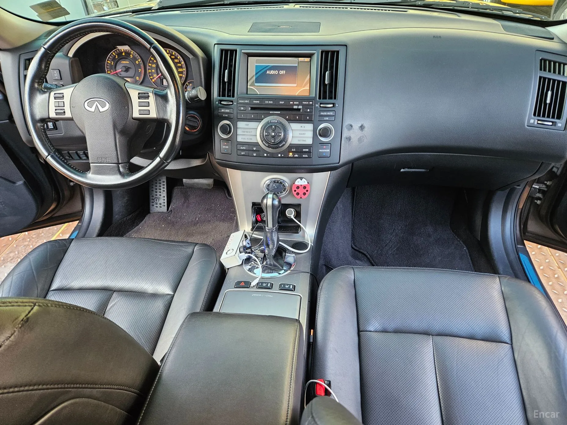Infiniti FX35 превью 10