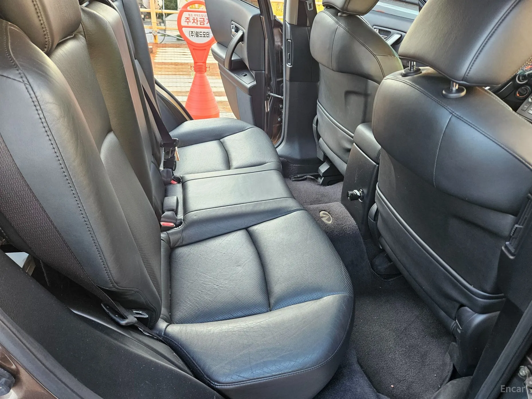 Infiniti FX35 превью 13