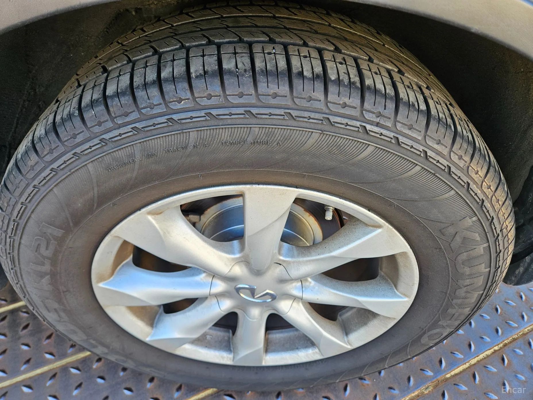 Infiniti FX35 превью 9