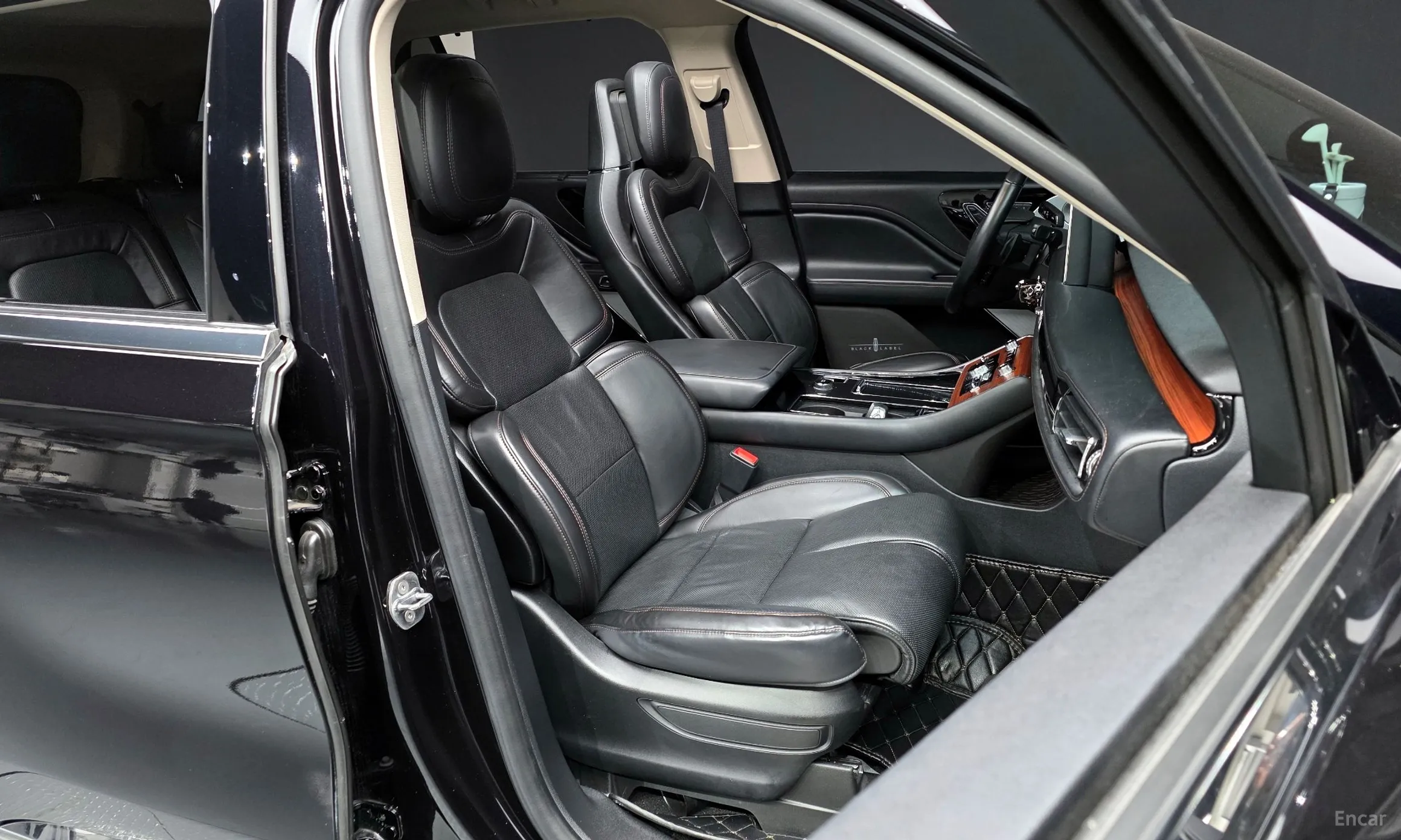 Lincoln Aviator 2nd Generation превью 10