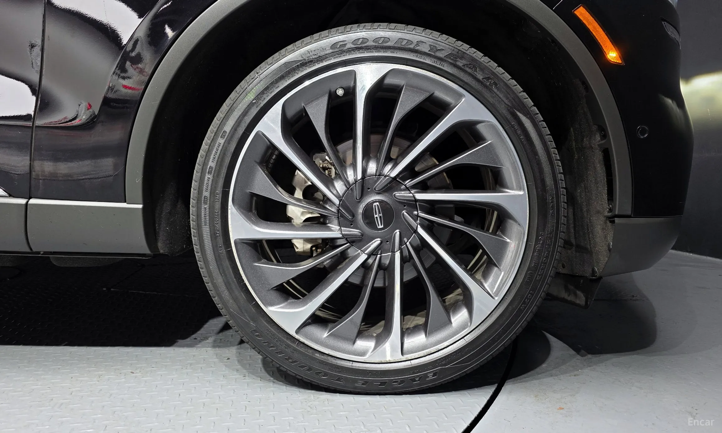 Lincoln Aviator 2nd Generation превью 5