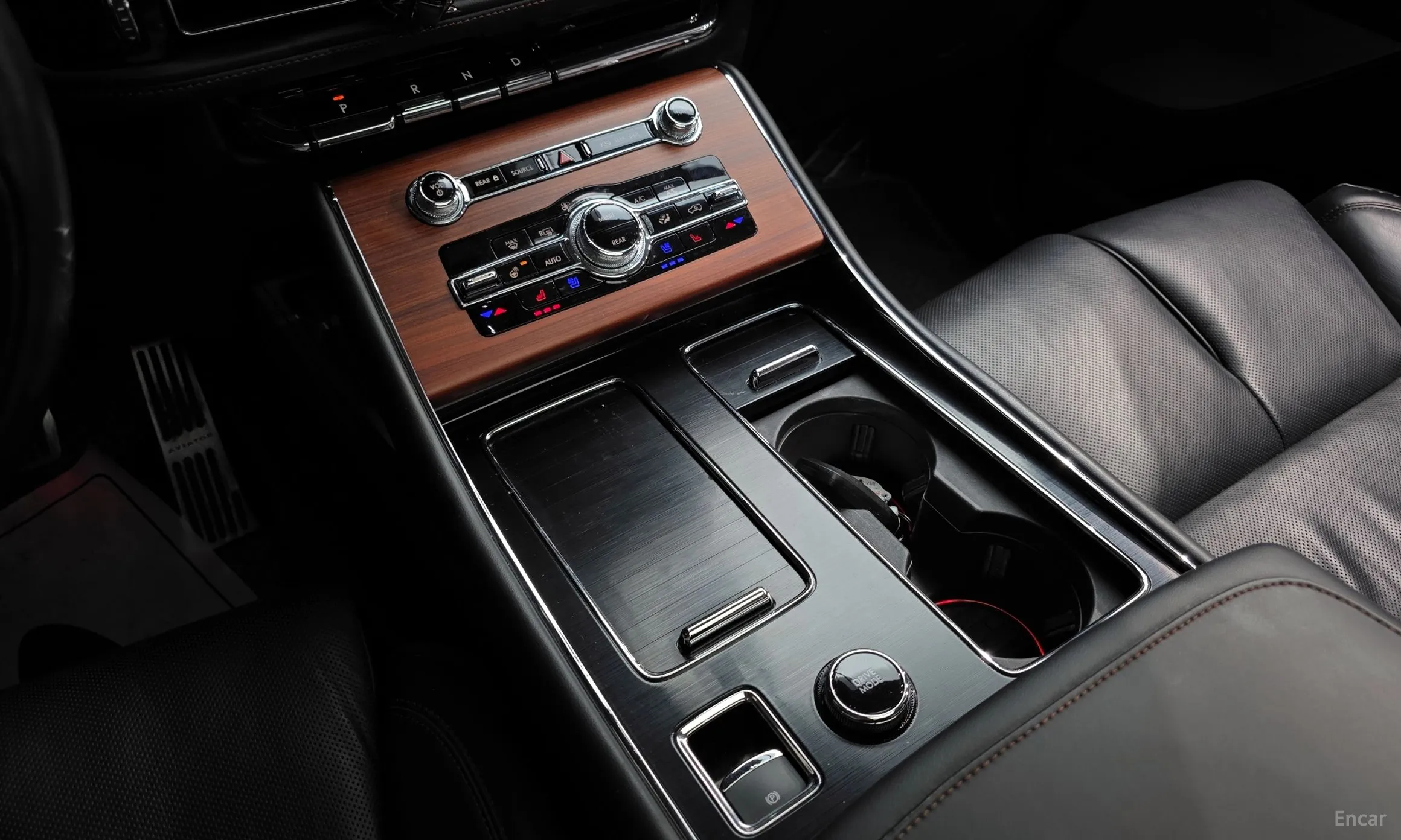 Lincoln Aviator 2nd Generation превью 9